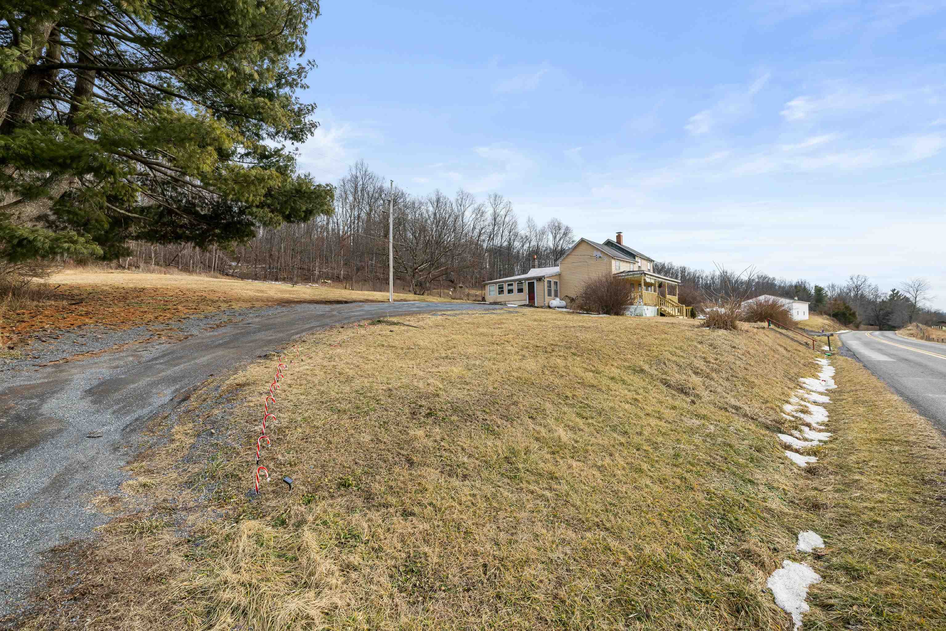 394 RIDGE RD, FAIRFIELD, Virginia 24435, 2 Bedrooms Bedrooms, ,1 BathroomBathrooms,Residential,394 RIDGE RD,673412 MLS # 673412 394 RIDGE RD, FAIRFIELD, Virginia 24435, 2 Bedrooms Bedrooms, ,1 BathroomBathrooms,Residential,394 RIDGE RD,673412 MLS # 673412