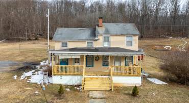 394 RIDGE RD, FAIRFIELD, Virginia 24435, 2 Bedrooms Bedrooms, ,1 BathroomBathrooms,Residential,394 RIDGE RD,673412 MLS # 673412
