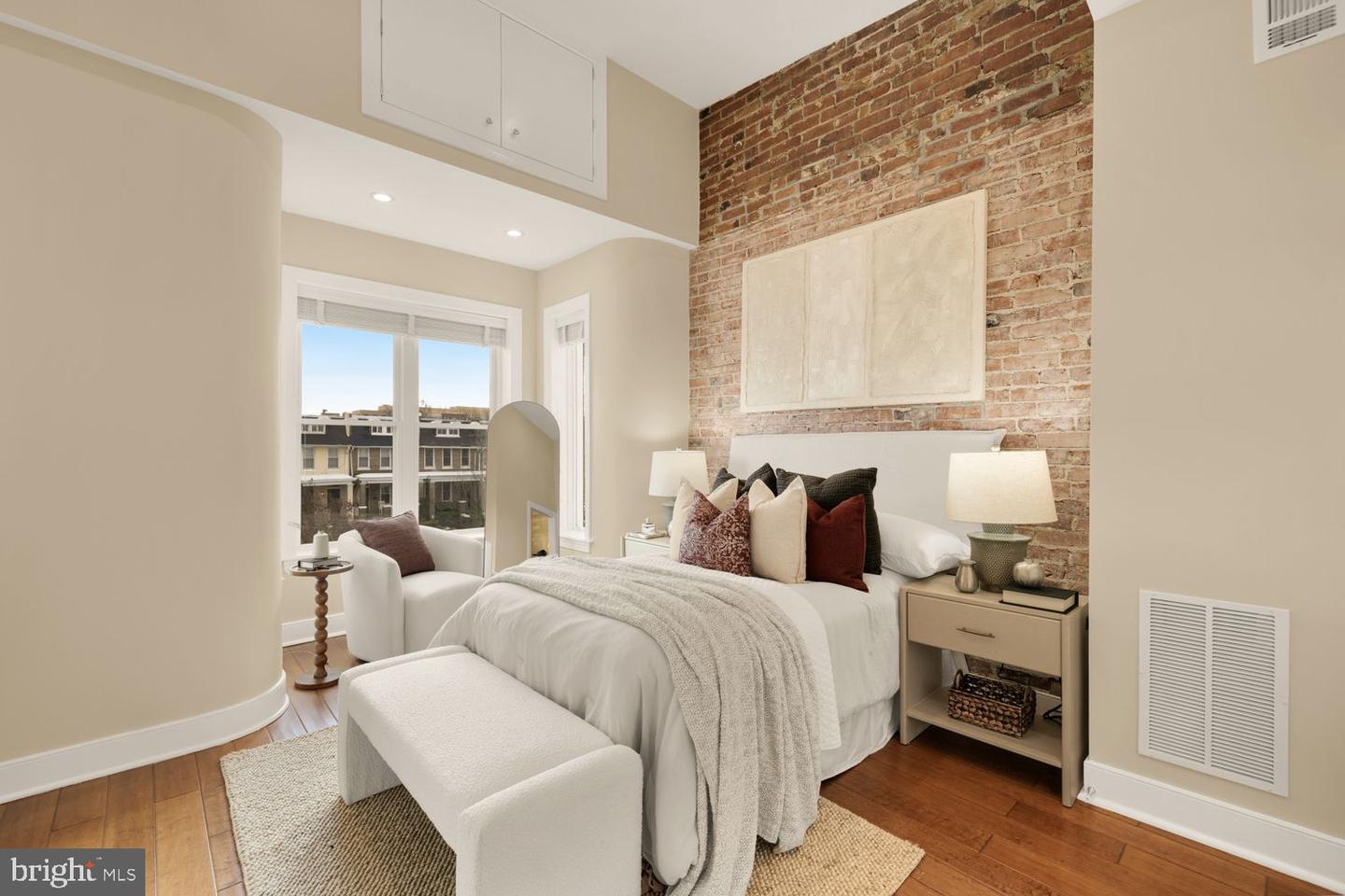 1010 K ST NE, WASHINGTON, District Of Columbia 20002, 4 Bedrooms Bedrooms, ,3 BathroomsBathrooms,Residential,For sale,1010 K ST NE,DCDC2231802 MLS # DCDC2231802