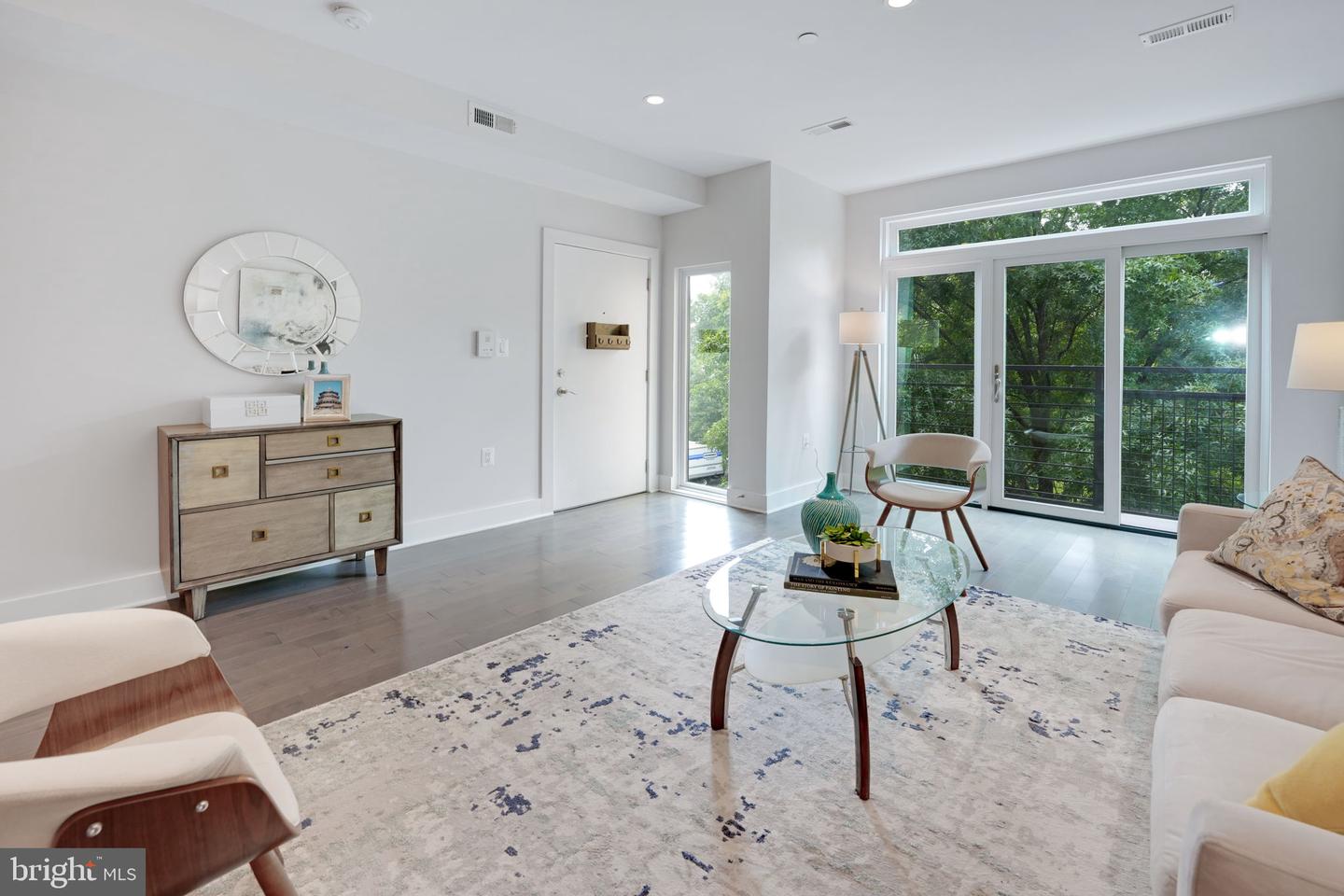 3821 14TH ST NW #6, WASHINGTON, District Of Columbia 20011, 3 Bedrooms Bedrooms, ,2 BathroomsBathrooms,Residential,For sale,3821 14TH ST NW #6,DCDC2232564 MLS # DCDC2232564