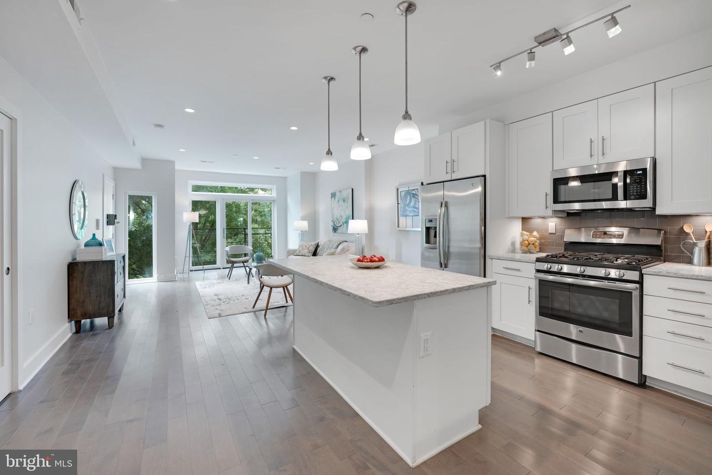 3821 14TH ST NW #6, WASHINGTON, District Of Columbia 20011, 3 Bedrooms Bedrooms, ,2 BathroomsBathrooms,Residential,For sale,3821 14TH ST NW #6,DCDC2232564 MLS # DCDC2232564