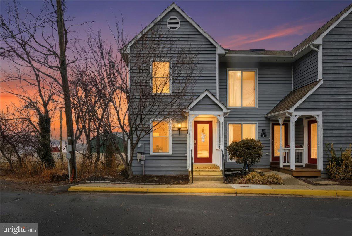 115 W O ST, PURCELLVILLE, Virginia 20132, 2 Bedrooms Bedrooms, ,2 BathroomsBathrooms,Residential,For sale,115 W O ST,VALO2113318 MLS # VALO2113318