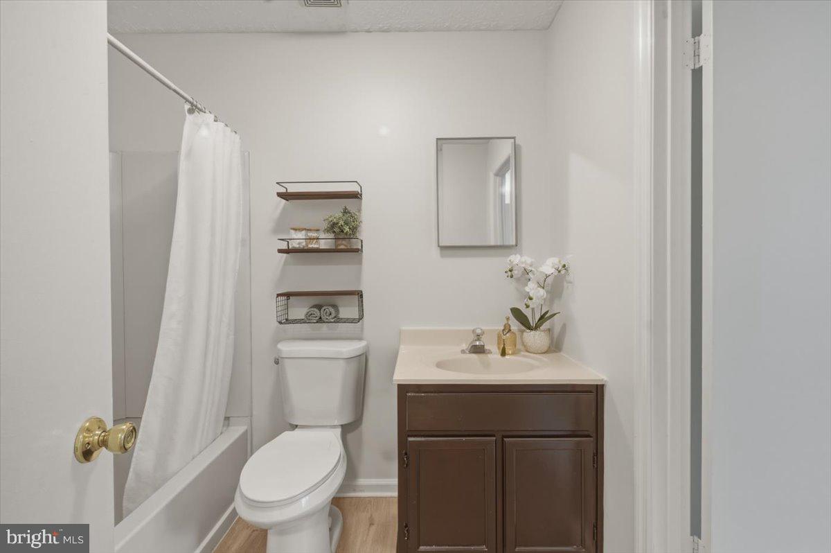 115 W O ST, PURCELLVILLE, Virginia 20132, 2 Bedrooms Bedrooms, ,2 BathroomsBathrooms,Residential,For sale,115 W O ST,VALO2113318 MLS # VALO2113318