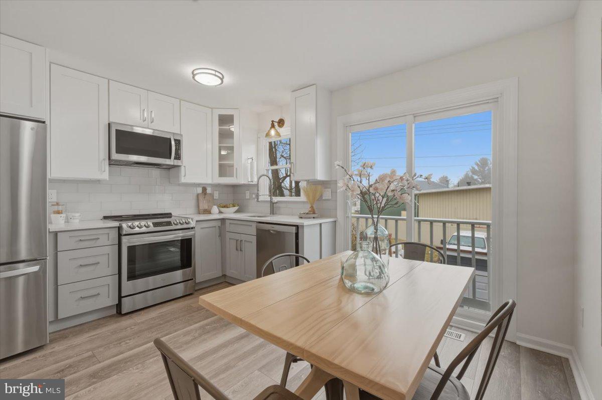 115 W O ST, PURCELLVILLE, Virginia 20132, 2 Bedrooms Bedrooms, ,2 BathroomsBathrooms,Residential,For sale,115 W O ST,VALO2113318 MLS # VALO2113318