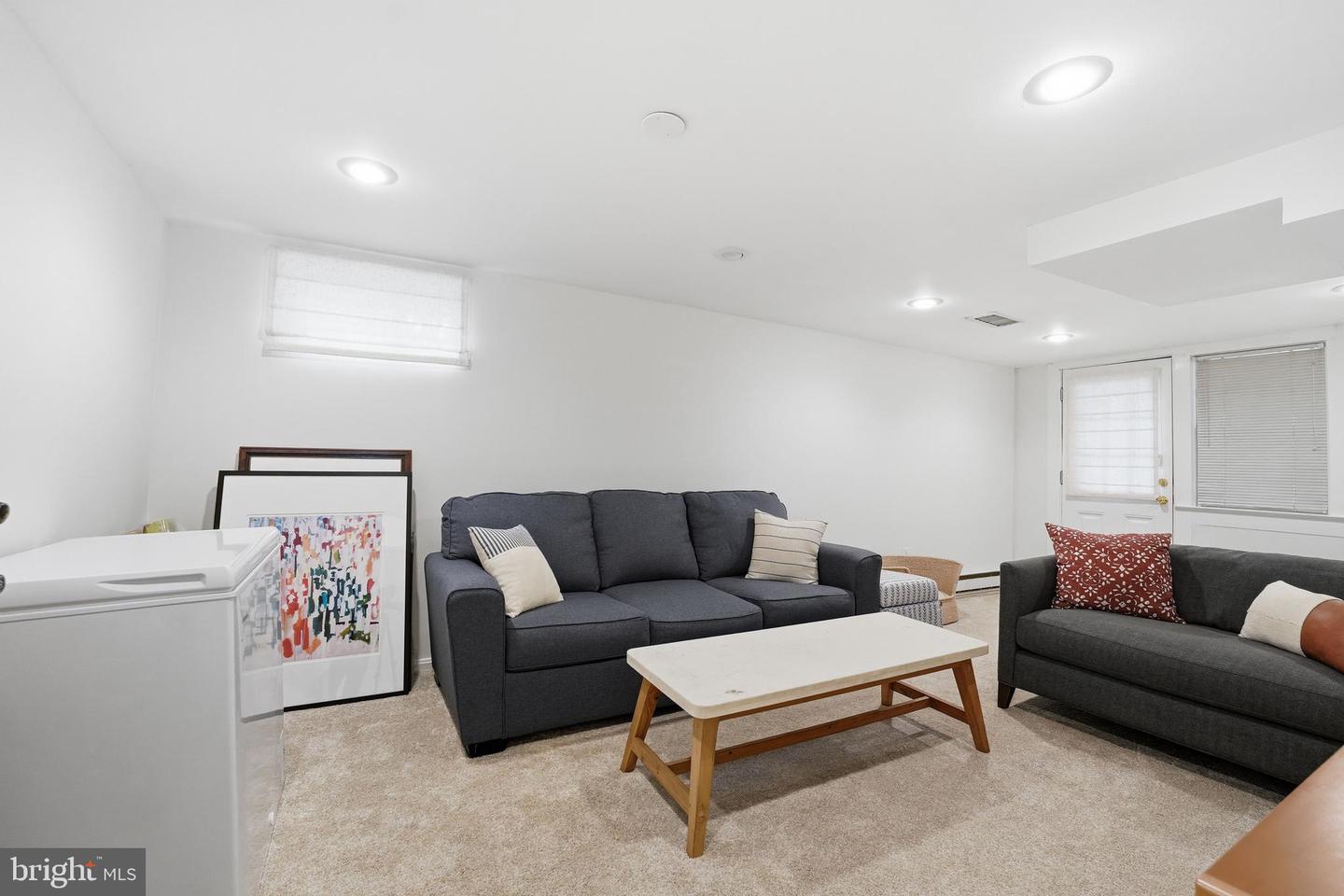 6032 GROVE DR, ALEXANDRIA, Virginia 22307, 3 Bedrooms Bedrooms, ,3 BathroomsBathrooms,Residential,For sale,6032 GROVE DR,VAFX2284390 MLS # VAFX2284390