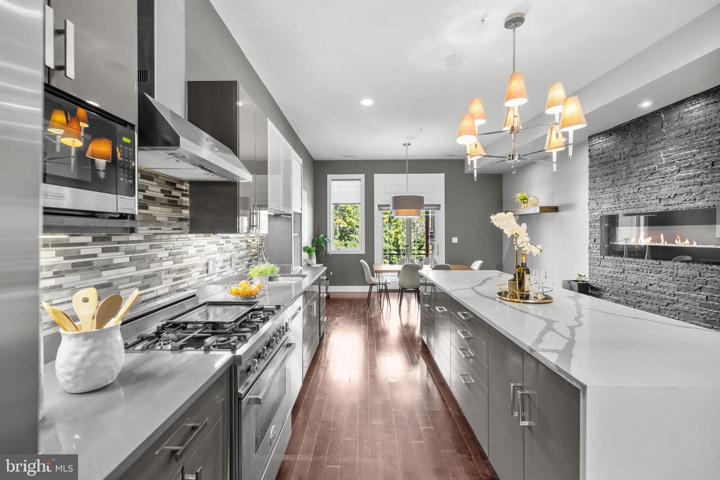 151 V ST NW #4, WASHINGTON, District Of Columbia 20001, 2 Bedrooms Bedrooms, ,2 BathroomsBathrooms,Residential,For sale,151 V ST NW #4,DCDC2240036 MLS # DCDC2240036