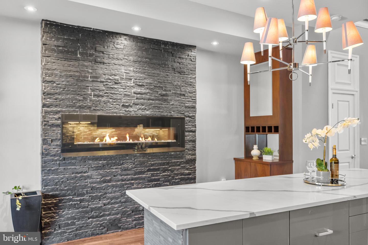 151 V ST NW #4, WASHINGTON, District Of Columbia 20001, 2 Bedrooms Bedrooms, ,2 BathroomsBathrooms,Residential,For sale,151 V ST NW #4,DCDC2240036 MLS # DCDC2240036