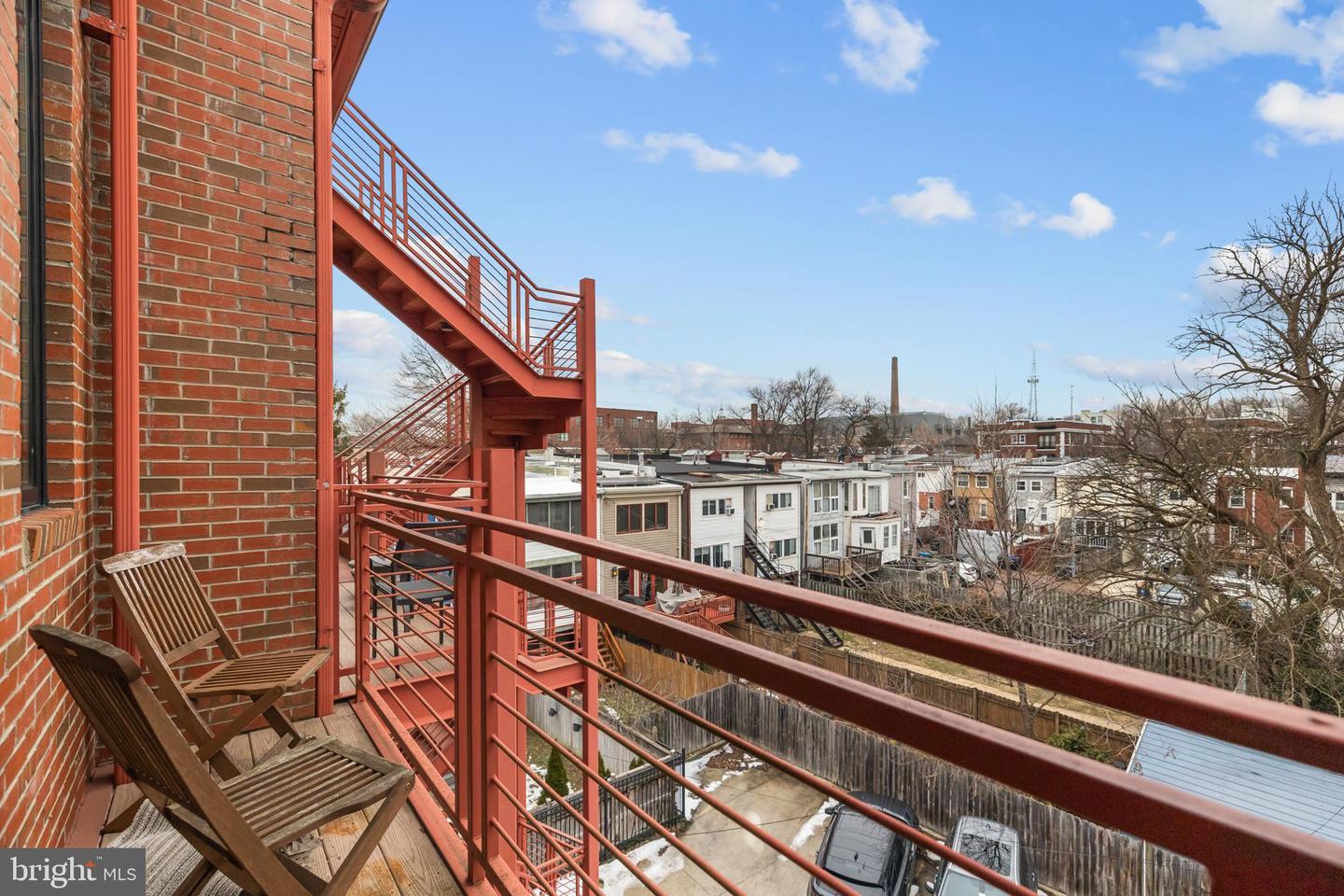 151 V ST NW #4, WASHINGTON, District Of Columbia 20001, 2 Bedrooms Bedrooms, ,2 BathroomsBathrooms,Residential,For sale,151 V ST NW #4,DCDC2240036 MLS # DCDC2240036