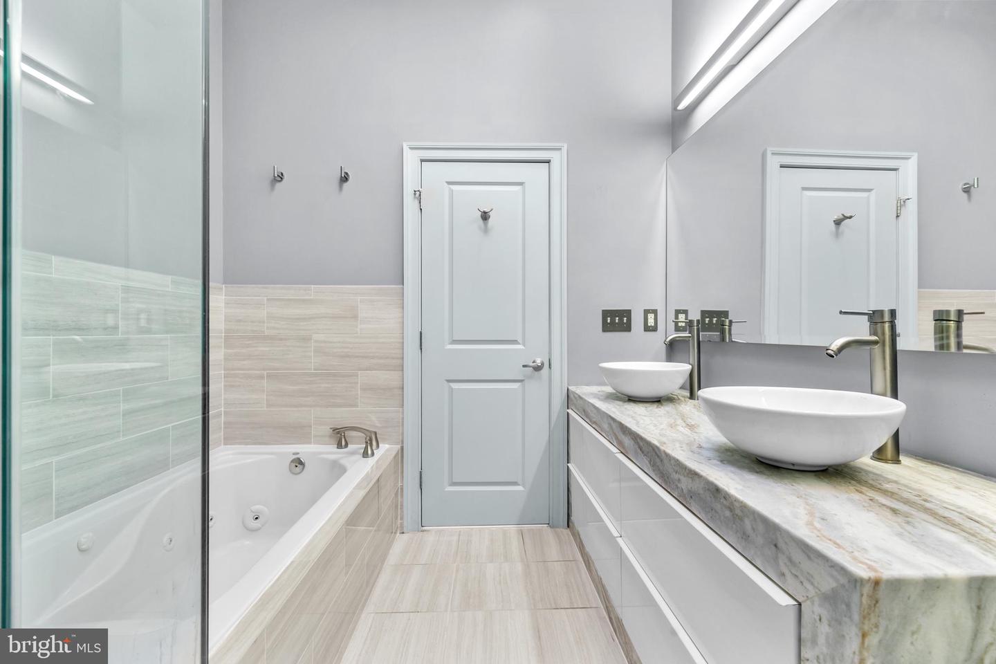 151 V ST NW #4, WASHINGTON, District Of Columbia 20001, 2 Bedrooms Bedrooms, ,2 BathroomsBathrooms,Residential,For sale,151 V ST NW #4,DCDC2240036 MLS # DCDC2240036