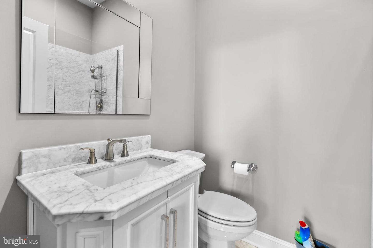 151 V ST NW #4, WASHINGTON, District Of Columbia 20001, 2 Bedrooms Bedrooms, ,2 BathroomsBathrooms,Residential,For sale,151 V ST NW #4,DCDC2240036 MLS # DCDC2240036