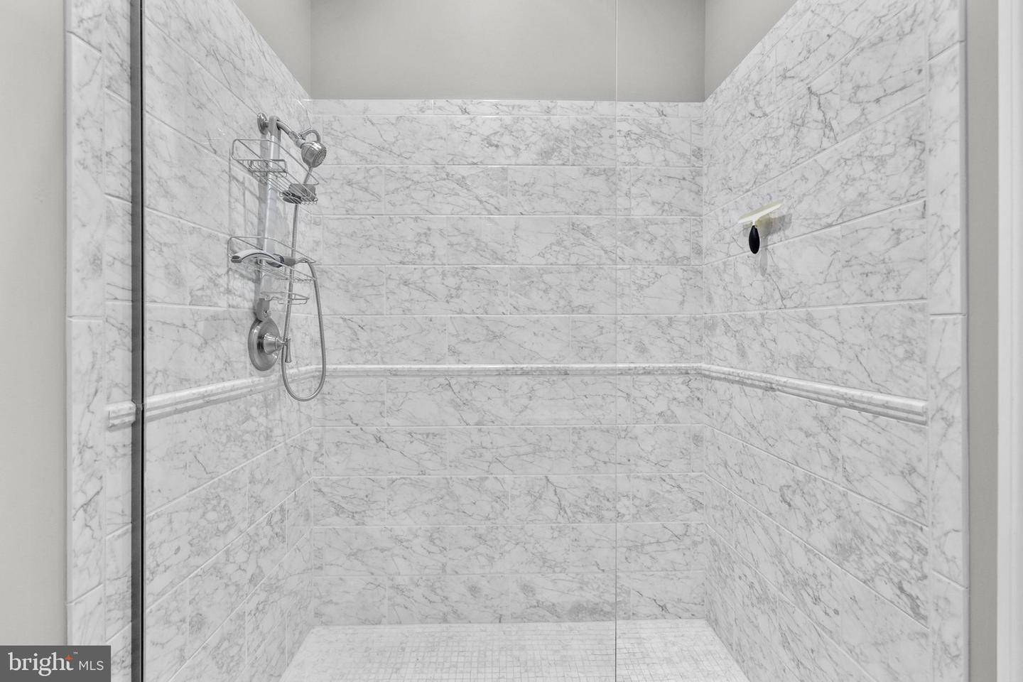 151 V ST NW #4, WASHINGTON, District Of Columbia 20001, 2 Bedrooms Bedrooms, ,2 BathroomsBathrooms,Residential,For sale,151 V ST NW #4,DCDC2240036 MLS # DCDC2240036