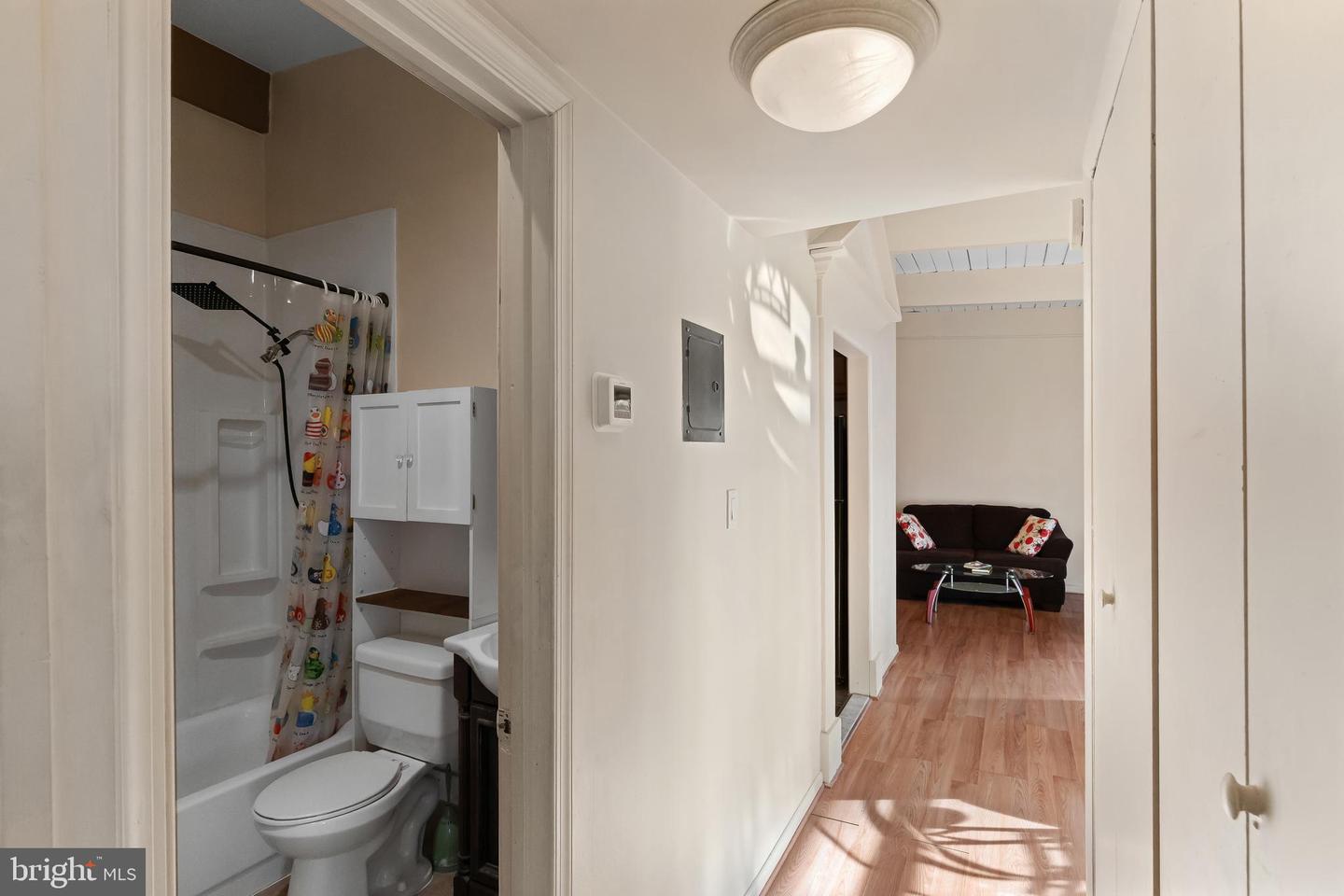 4221 AMERICANA DR #203, ANNANDALE, Virginia 22003, 2 Bedrooms Bedrooms, ,1 BathroomBathrooms,Residential,For sale,4221 AMERICANA DR #203,VAFX2285354 MLS # VAFX2285354