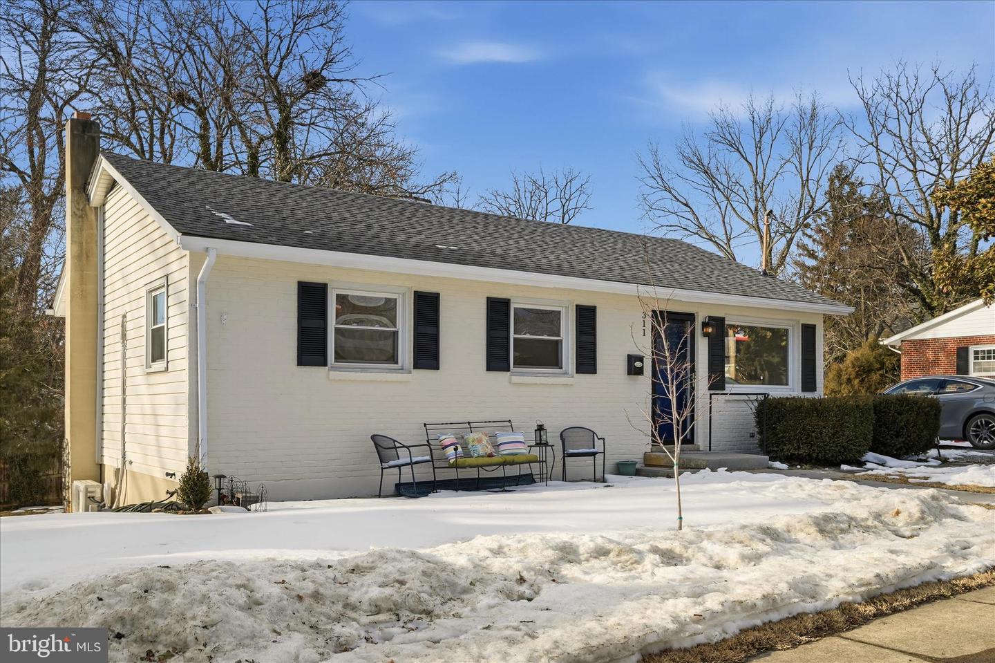 311 S BUCKMARSH ST, BERRYVILLE, Virginia 22611, 4 Bedrooms Bedrooms, ,2 BathroomsBathrooms,Residential,For sale,311 S BUCKMARSH ST,VACL2006338 MLS # VACL2006338