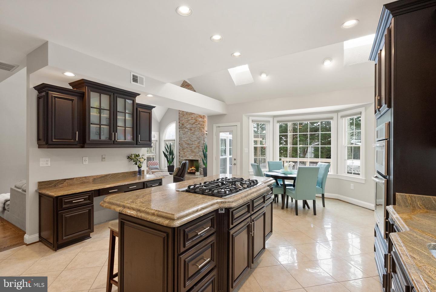 1134 ROUND PEBBLE LN, RESTON, Virginia 20194, 4 Bedrooms Bedrooms, ,4 BathroomsBathrooms,Residential,For sale,1134 ROUND PEBBLE LN,VAFX2286916 MLS # VAFX2286916