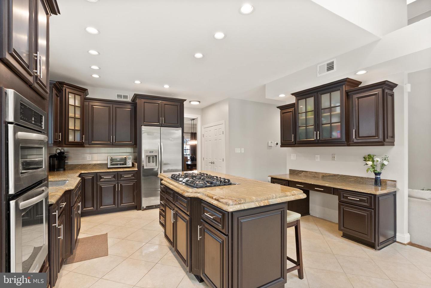 1134 ROUND PEBBLE LN, RESTON, Virginia 20194, 4 Bedrooms Bedrooms, ,4 BathroomsBathrooms,Residential,For sale,1134 ROUND PEBBLE LN,VAFX2286916 MLS # VAFX2286916