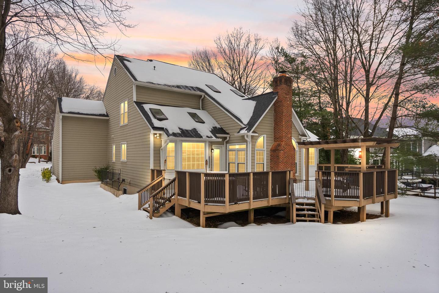 1134 ROUND PEBBLE LN, RESTON, Virginia 20194, 4 Bedrooms Bedrooms, ,4 BathroomsBathrooms,Residential,For sale,1134 ROUND PEBBLE LN,VAFX2286916 MLS # VAFX2286916