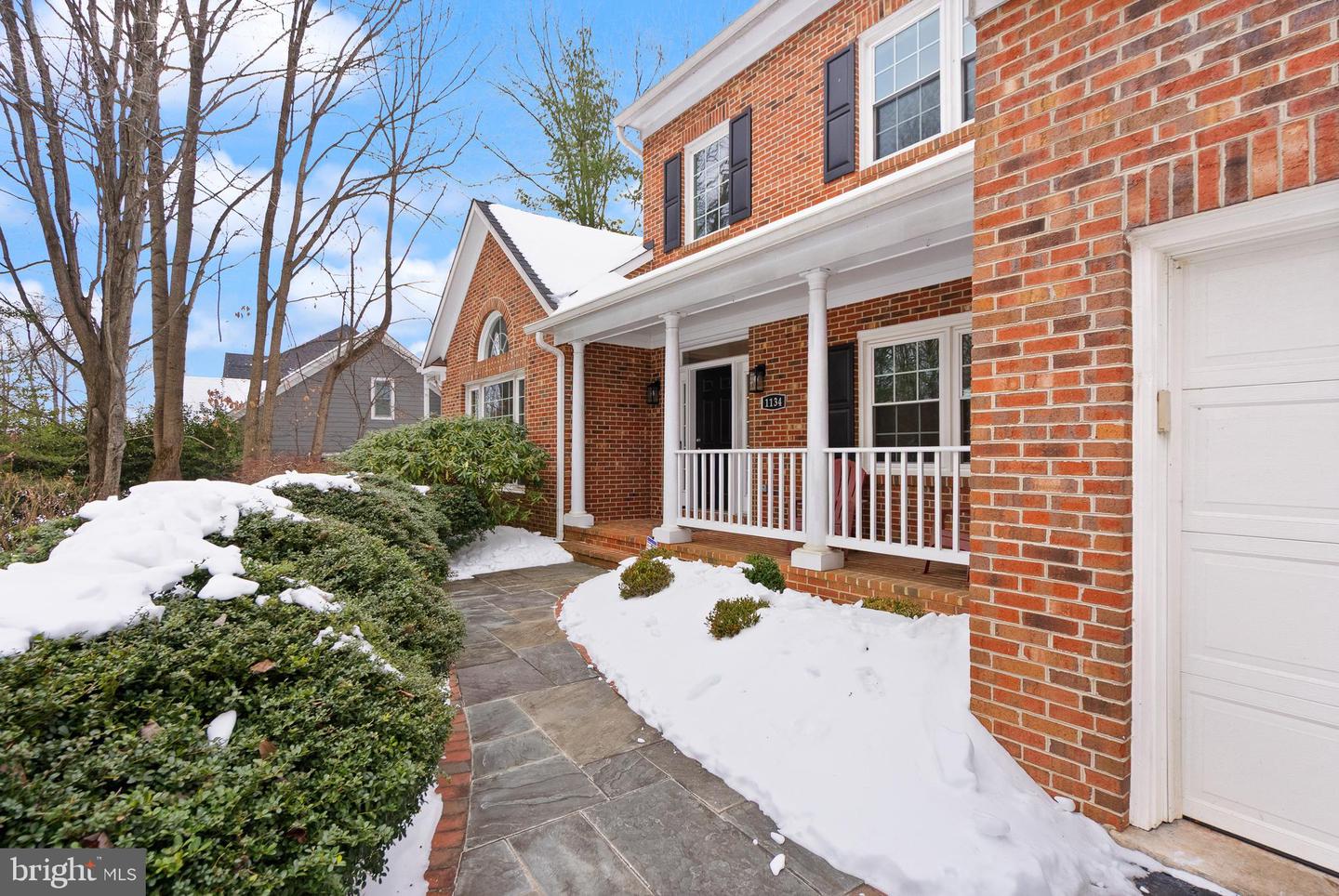 1134 ROUND PEBBLE LN, RESTON, Virginia 20194, 4 Bedrooms Bedrooms, ,4 BathroomsBathrooms,Residential,For sale,1134 ROUND PEBBLE LN,VAFX2286916 MLS # VAFX2286916