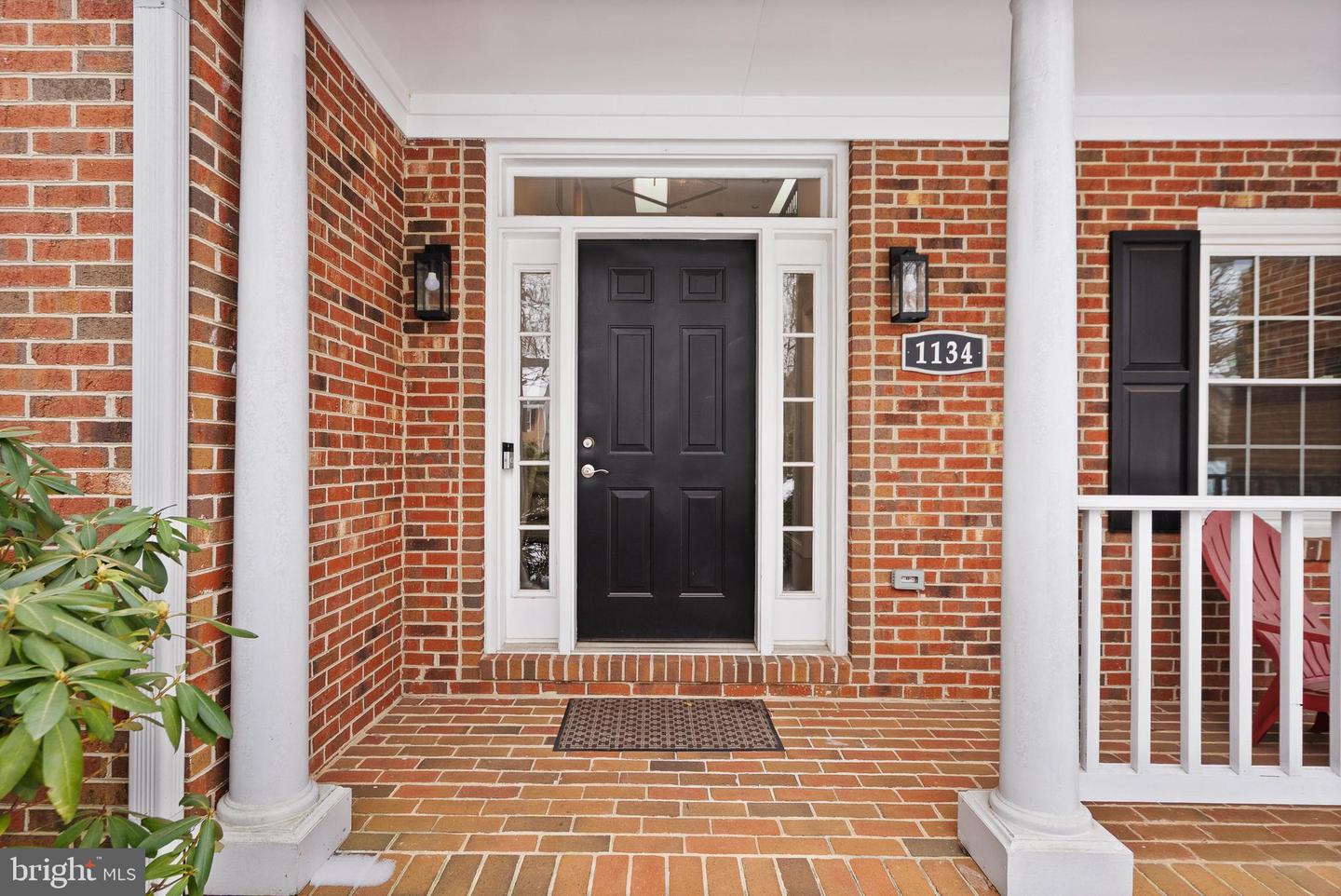 1134 ROUND PEBBLE LN, RESTON, Virginia 20194, 4 Bedrooms Bedrooms, ,4 BathroomsBathrooms,Residential,For sale,1134 ROUND PEBBLE LN,VAFX2286916 MLS # VAFX2286916