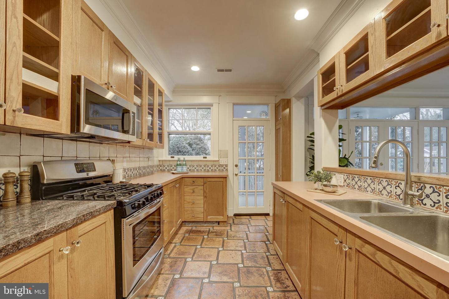 3940 MORRISON ST NW, WASHINGTON, District Of Columbia 20015, 4 Bedrooms Bedrooms, ,3 BathroomsBathrooms,Residential,For sale,3940 MORRISON ST NW,DCDC2242856 MLS # DCDC2242856