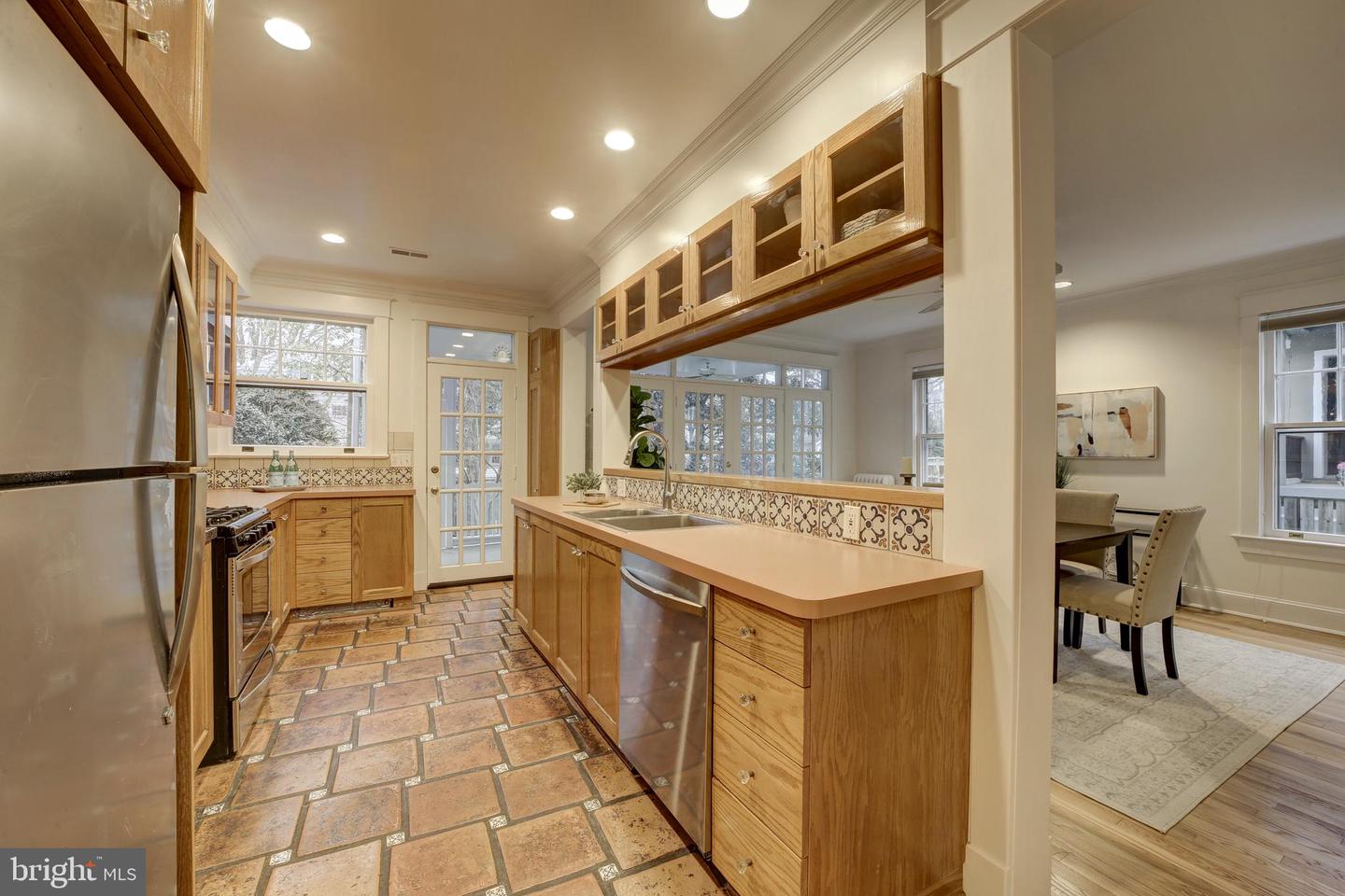 3940 MORRISON ST NW, WASHINGTON, District Of Columbia 20015, 4 Bedrooms Bedrooms, ,3 BathroomsBathrooms,Residential,For sale,3940 MORRISON ST NW,DCDC2242856 MLS # DCDC2242856