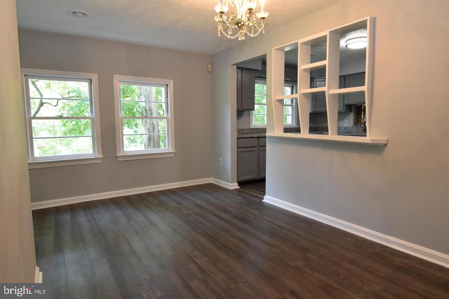 7201 BARRY RD, ALEXANDRIA, Virginia 22315, 3 Bedrooms Bedrooms, ,1 BathroomBathrooms,Residential,For sale,7201 BARRY RD,VAFX2287100 MLS # VAFX2287100