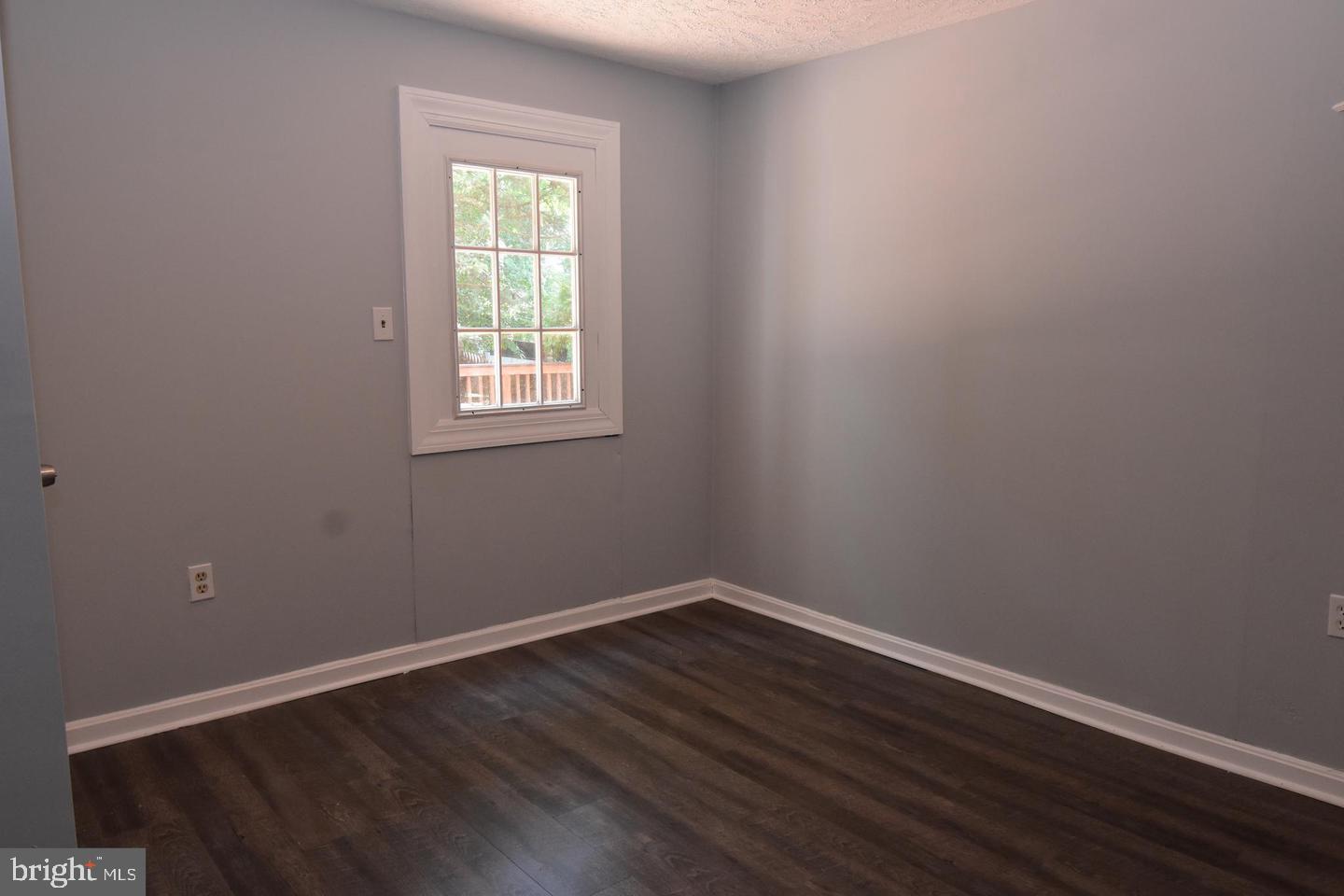 7201 BARRY RD, ALEXANDRIA, Virginia 22315, 3 Bedrooms Bedrooms, ,1 BathroomBathrooms,Residential,For sale,7201 BARRY RD,VAFX2287100 MLS # VAFX2287100