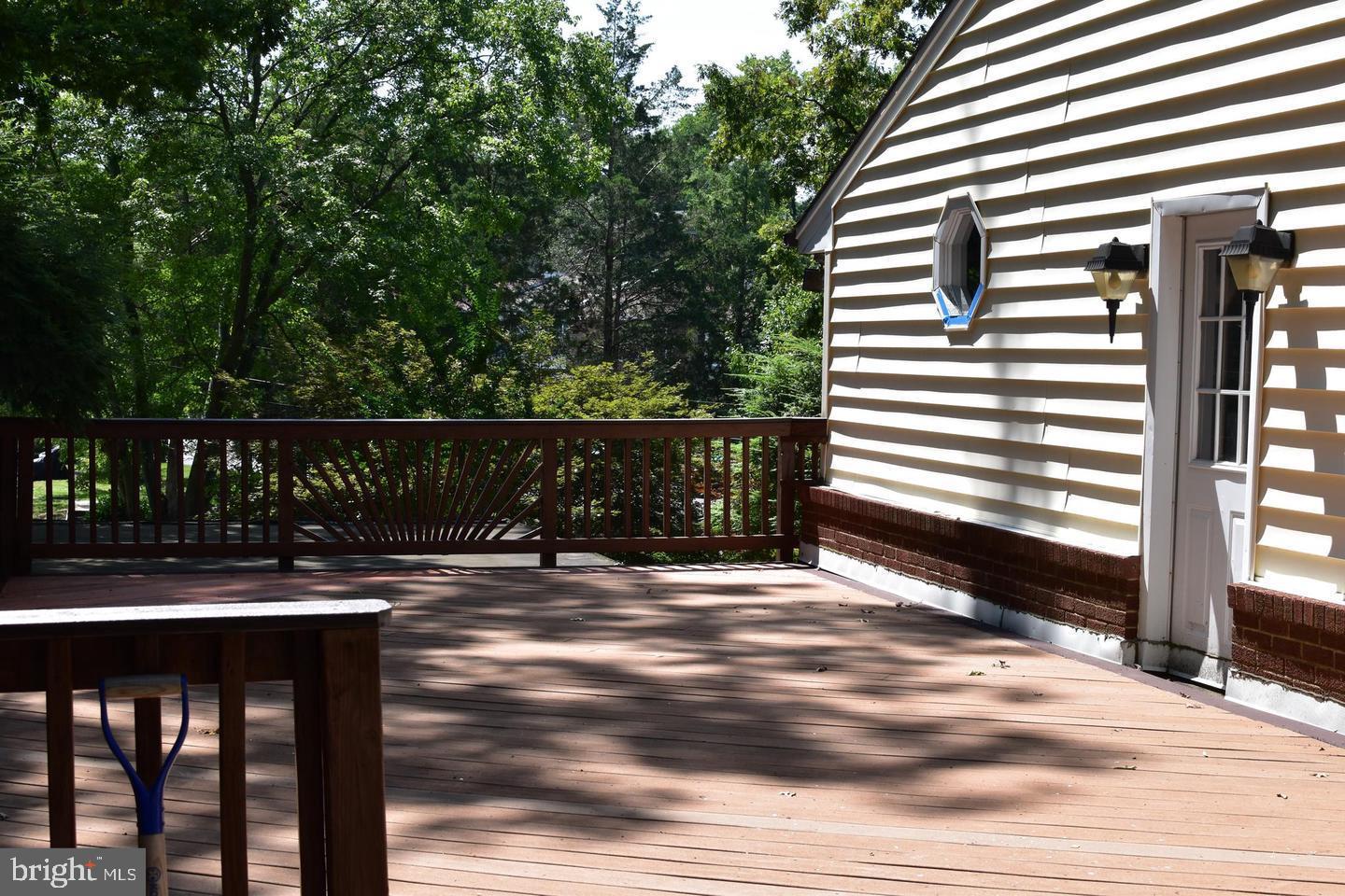 7201 BARRY RD, ALEXANDRIA, Virginia 22315, 3 Bedrooms Bedrooms, ,1 BathroomBathrooms,Residential,For sale,7201 BARRY RD,VAFX2287100 MLS # VAFX2287100