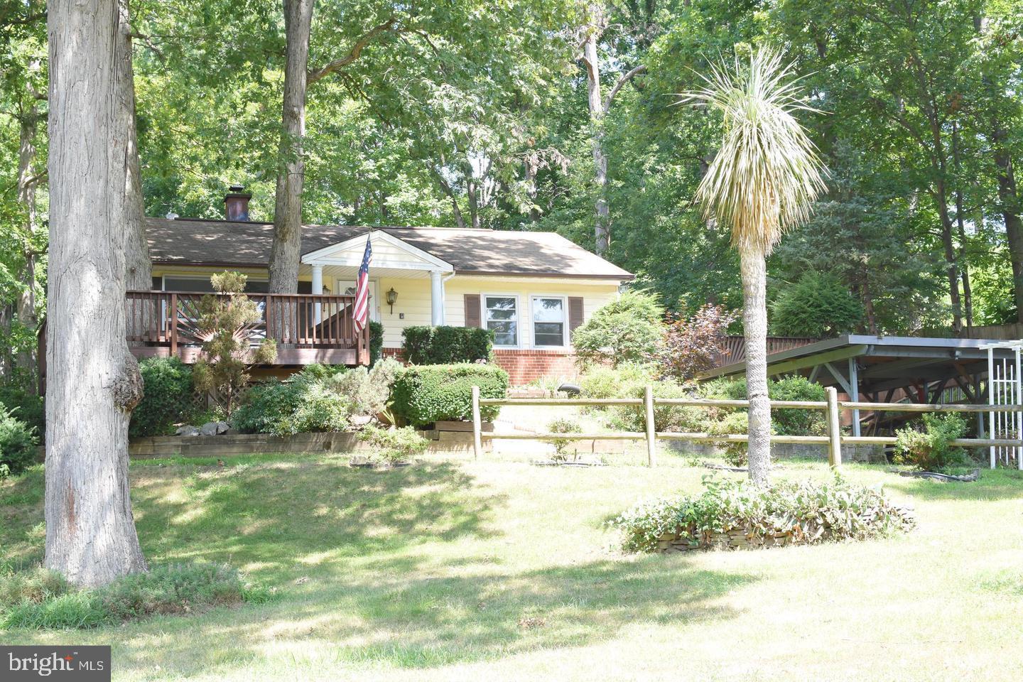 7201 BARRY RD, ALEXANDRIA, Virginia 22315, 3 Bedrooms Bedrooms, ,1 BathroomBathrooms,Residential,For sale,7201 BARRY RD,VAFX2287100 MLS # VAFX2287100