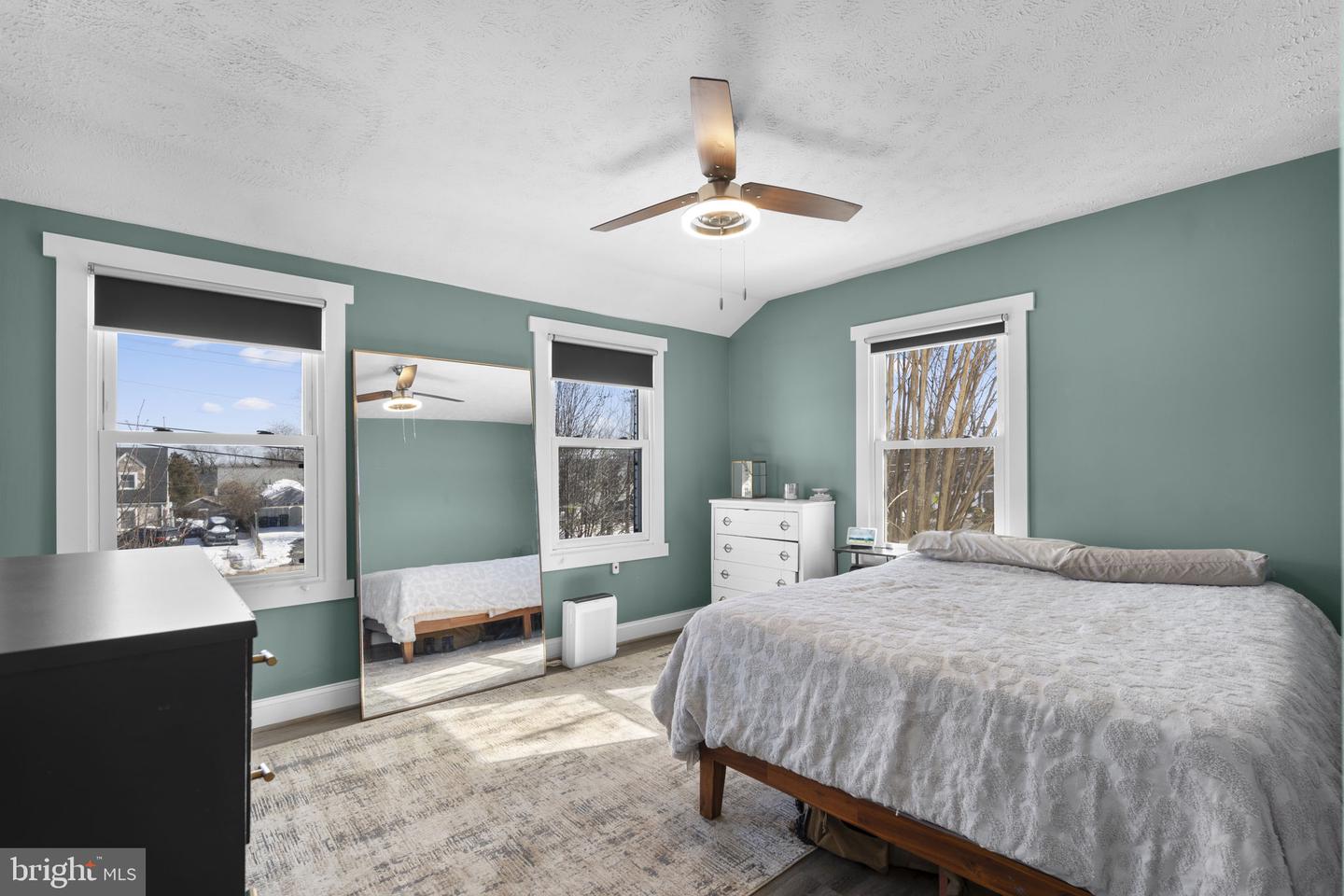 6106 N KINGS HWY, ALEXANDRIA, Virginia 22303, 3 Bedrooms Bedrooms, ,2 BathroomsBathrooms,Residential,For sale,6106 N KINGS HWY,VAFX2288422 MLS # VAFX2288422 6106 N KINGS HWY, ALEXANDRIA, Virginia 22303, 3 Bedrooms Bedrooms, ,2 BathroomsBathrooms,Residential,For sale,6106 N KINGS HWY,VAFX2288422 MLS # VAFX2288422