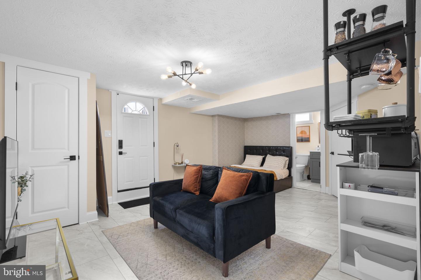 6106 N KINGS HWY, ALEXANDRIA, Virginia 22303, 3 Bedrooms Bedrooms, ,2 BathroomsBathrooms,Residential,For sale,6106 N KINGS HWY,VAFX2288422 MLS # VAFX2288422 6106 N KINGS HWY, ALEXANDRIA, Virginia 22303, 3 Bedrooms Bedrooms, ,2 BathroomsBathrooms,Residential,For sale,6106 N KINGS HWY,VAFX2288422 MLS # VAFX2288422