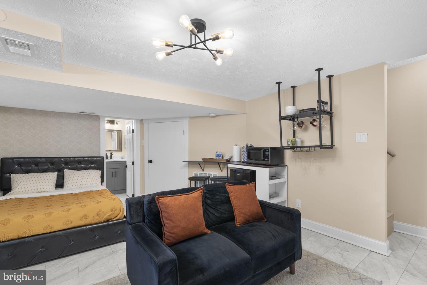 6106 N KINGS HWY, ALEXANDRIA, Virginia 22303, 3 Bedrooms Bedrooms, ,2 BathroomsBathrooms,Residential,For sale,6106 N KINGS HWY,VAFX2288422 MLS # VAFX2288422 6106 N KINGS HWY, ALEXANDRIA, Virginia 22303, 3 Bedrooms Bedrooms, ,2 BathroomsBathrooms,Residential,For sale,6106 N KINGS HWY,VAFX2288422 MLS # VAFX2288422