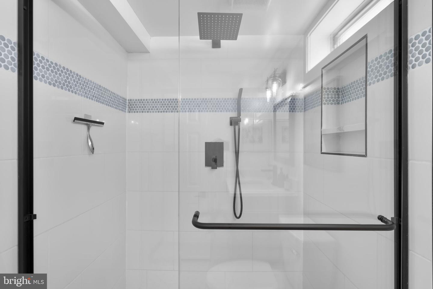 6106 N KINGS HWY, ALEXANDRIA, Virginia 22303, 3 Bedrooms Bedrooms, ,2 BathroomsBathrooms,Residential,For sale,6106 N KINGS HWY,VAFX2288422 MLS # VAFX2288422 6106 N KINGS HWY, ALEXANDRIA, Virginia 22303, 3 Bedrooms Bedrooms, ,2 BathroomsBathrooms,Residential,For sale,6106 N KINGS HWY,VAFX2288422 MLS # VAFX2288422