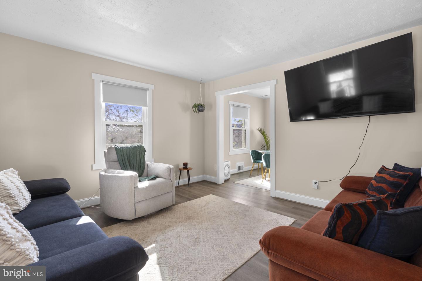 6106 N KINGS HWY, ALEXANDRIA, Virginia 22303, 3 Bedrooms Bedrooms, ,2 BathroomsBathrooms,Residential,For sale,6106 N KINGS HWY,VAFX2288422 MLS # VAFX2288422 6106 N KINGS HWY, ALEXANDRIA, Virginia 22303, 3 Bedrooms Bedrooms, ,2 BathroomsBathrooms,Residential,For sale,6106 N KINGS HWY,VAFX2288422 MLS # VAFX2288422