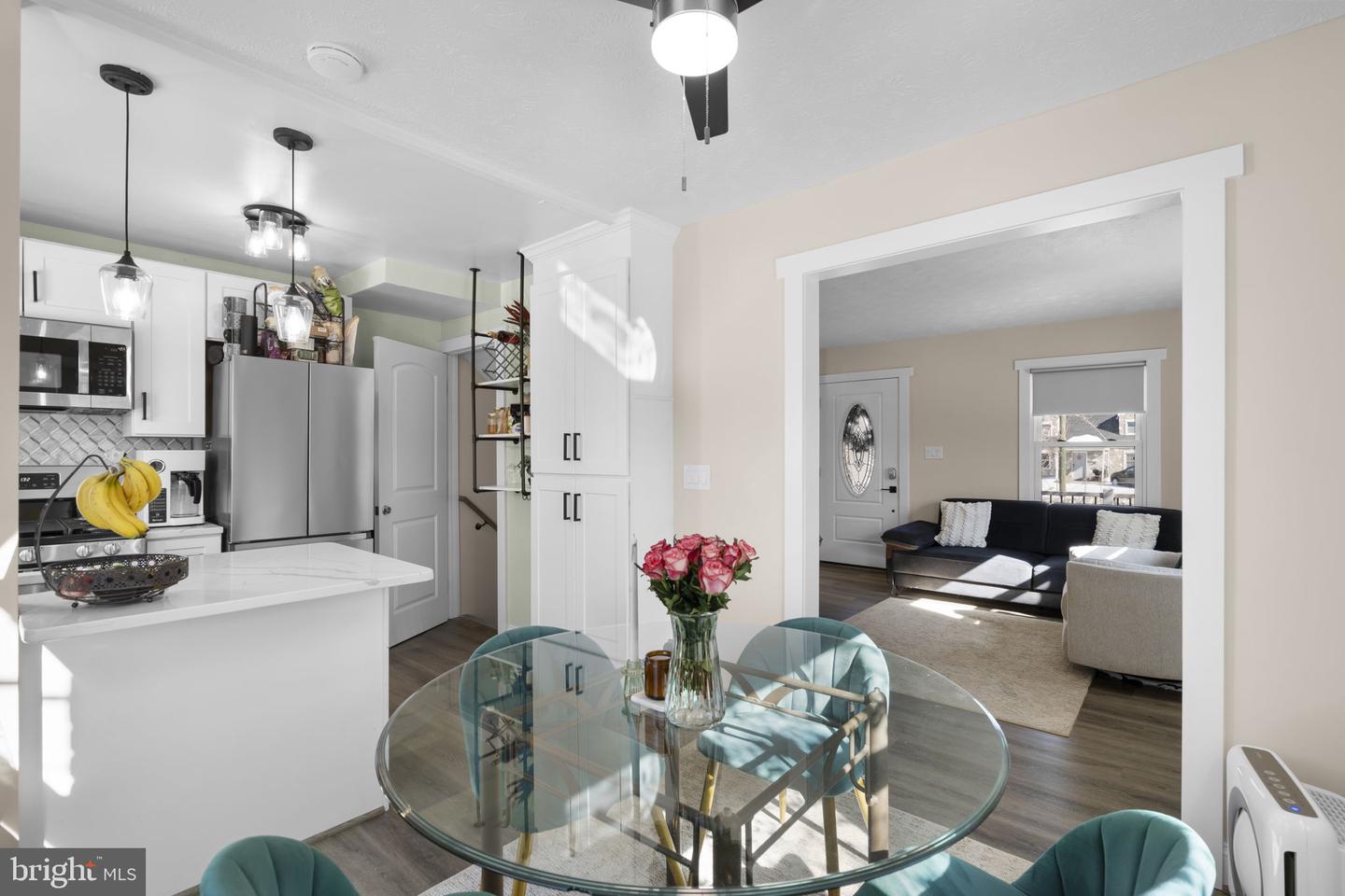 6106 N KINGS HWY, ALEXANDRIA, Virginia 22303, 3 Bedrooms Bedrooms, ,2 BathroomsBathrooms,Residential,For sale,6106 N KINGS HWY,VAFX2288422 MLS # VAFX2288422 6106 N KINGS HWY, ALEXANDRIA, Virginia 22303, 3 Bedrooms Bedrooms, ,2 BathroomsBathrooms,Residential,For sale,6106 N KINGS HWY,VAFX2288422 MLS # VAFX2288422