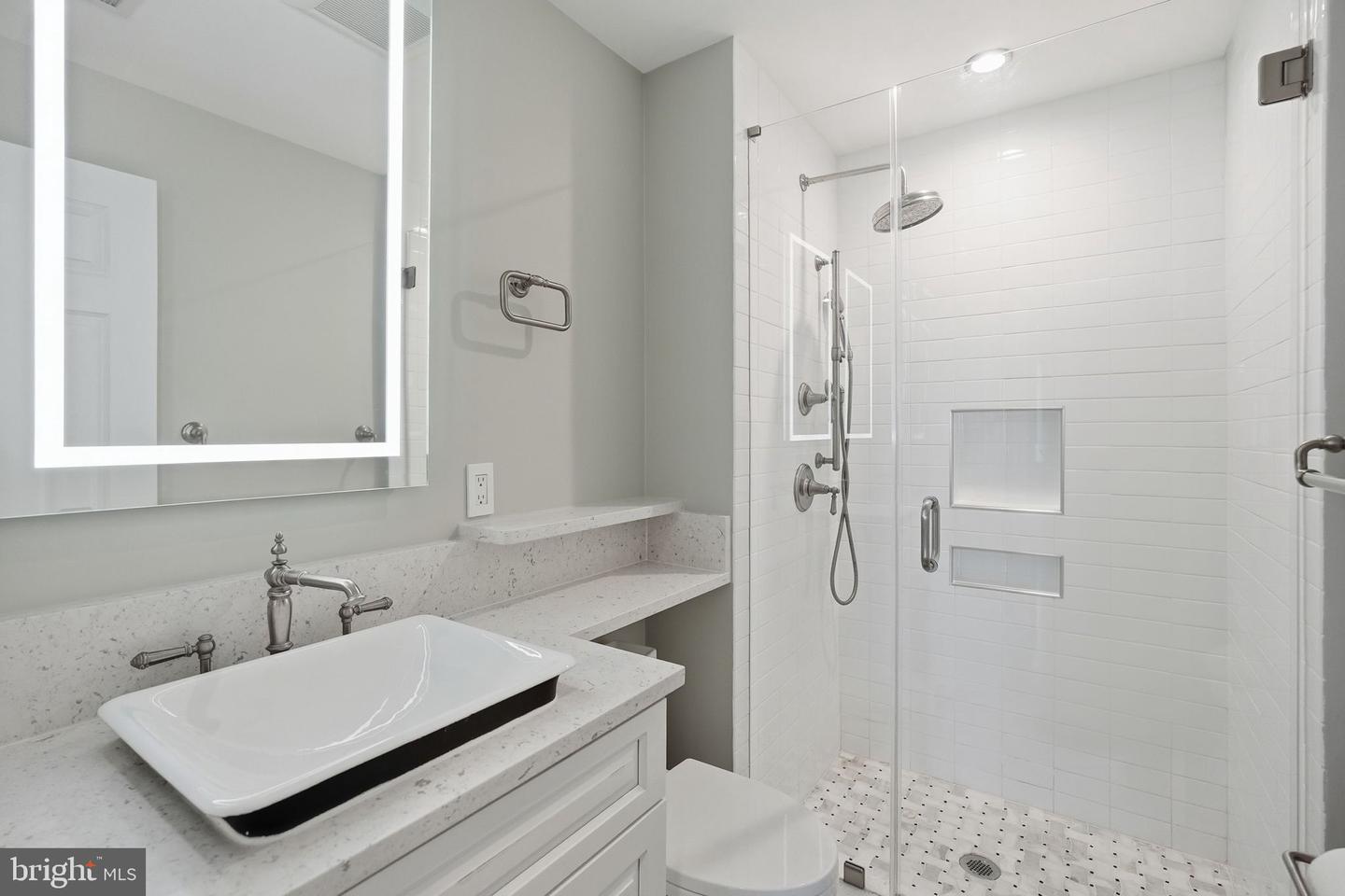 1140 23RD ST NW #1005, WASHINGTON, District Of Columbia 20037, 2 Bedrooms Bedrooms, ,2 BathroomsBathrooms,Residential,For sale,1140 23RD ST NW #1005,DCDC2244258 MLS # DCDC2244258 1140 23RD ST NW #1005, WASHINGTON, District Of Columbia 20037, 2 Bedrooms Bedrooms, ,2 BathroomsBathrooms,Residential,For sale,1140 23RD ST NW #1005,DCDC2244258 MLS # DCDC2244258