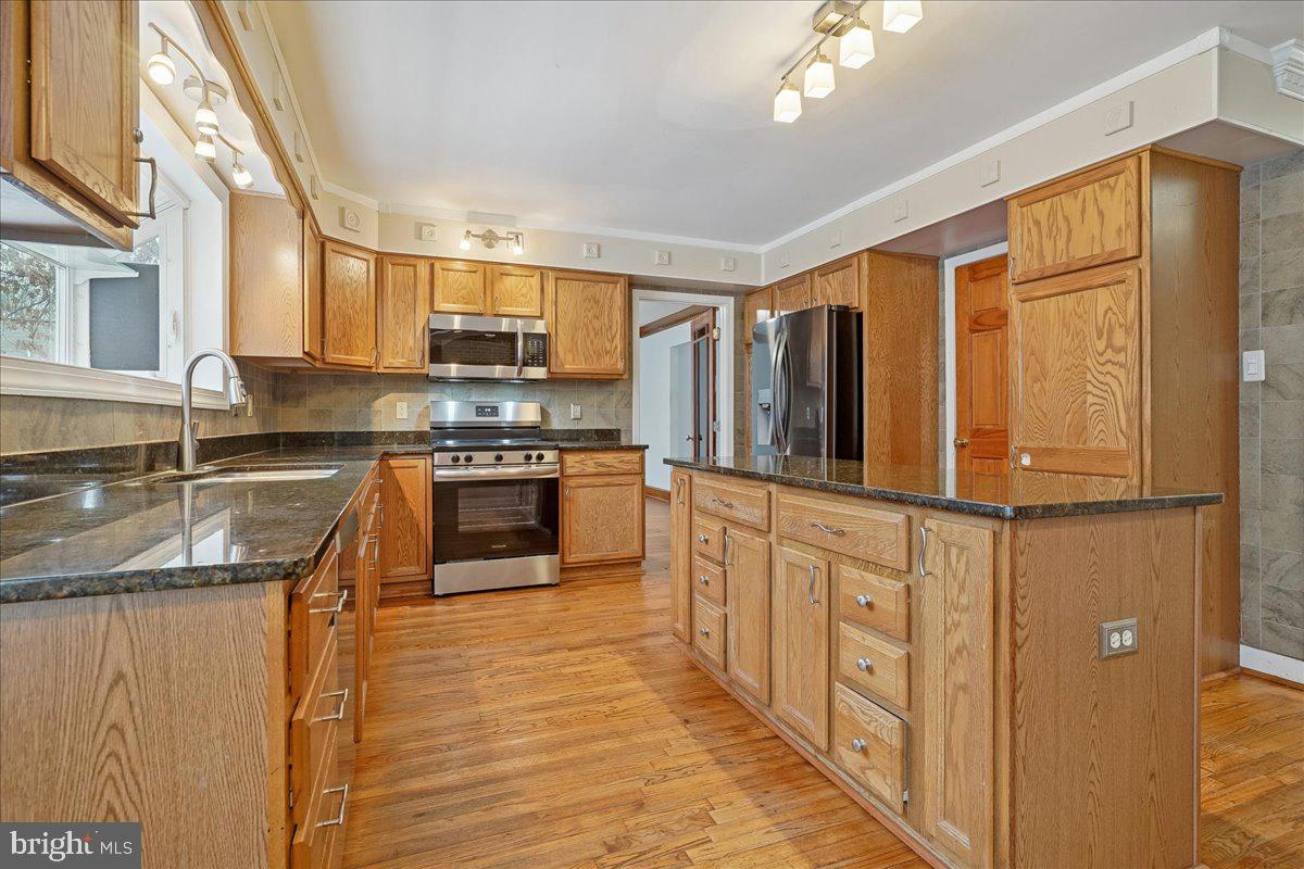 4790 STONEHURST DR, WOODBRIDGE, Virginia 22192, 5 Bedrooms Bedrooms, 9 Rooms Rooms,3 BathroomsBathrooms,Residential,For sale,4790 STONEHURST DR,VAPW2111884 MLS # VAPW2111884 4790 STONEHURST DR, WOODBRIDGE, Virginia 22192, 5 Bedrooms Bedrooms, 9 Rooms Rooms,3 BathroomsBathrooms,Residential,For sale,4790 STONEHURST DR,VAPW2111884 MLS # VAPW2111884