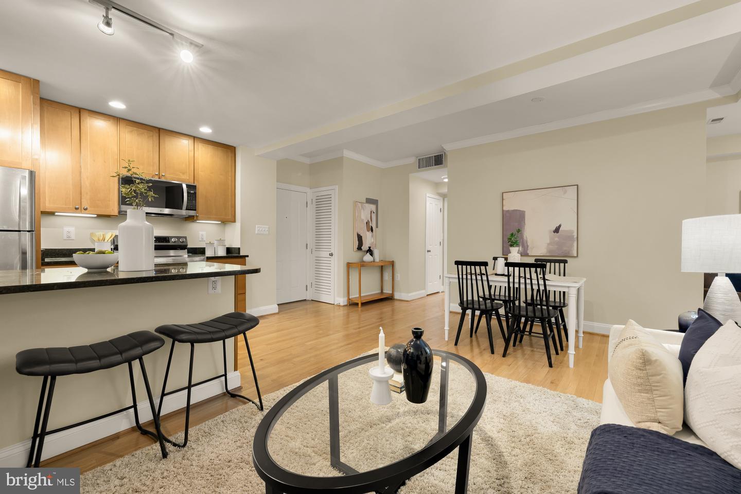 1701 16TH ST NW #322, WASHINGTON, District Of Columbia 20009, 1 Bedroom Bedrooms, ,1 BathroomBathrooms,Residential,For sale,1701 16TH ST NW #322,DCDC2245212 MLS # DCDC2245212