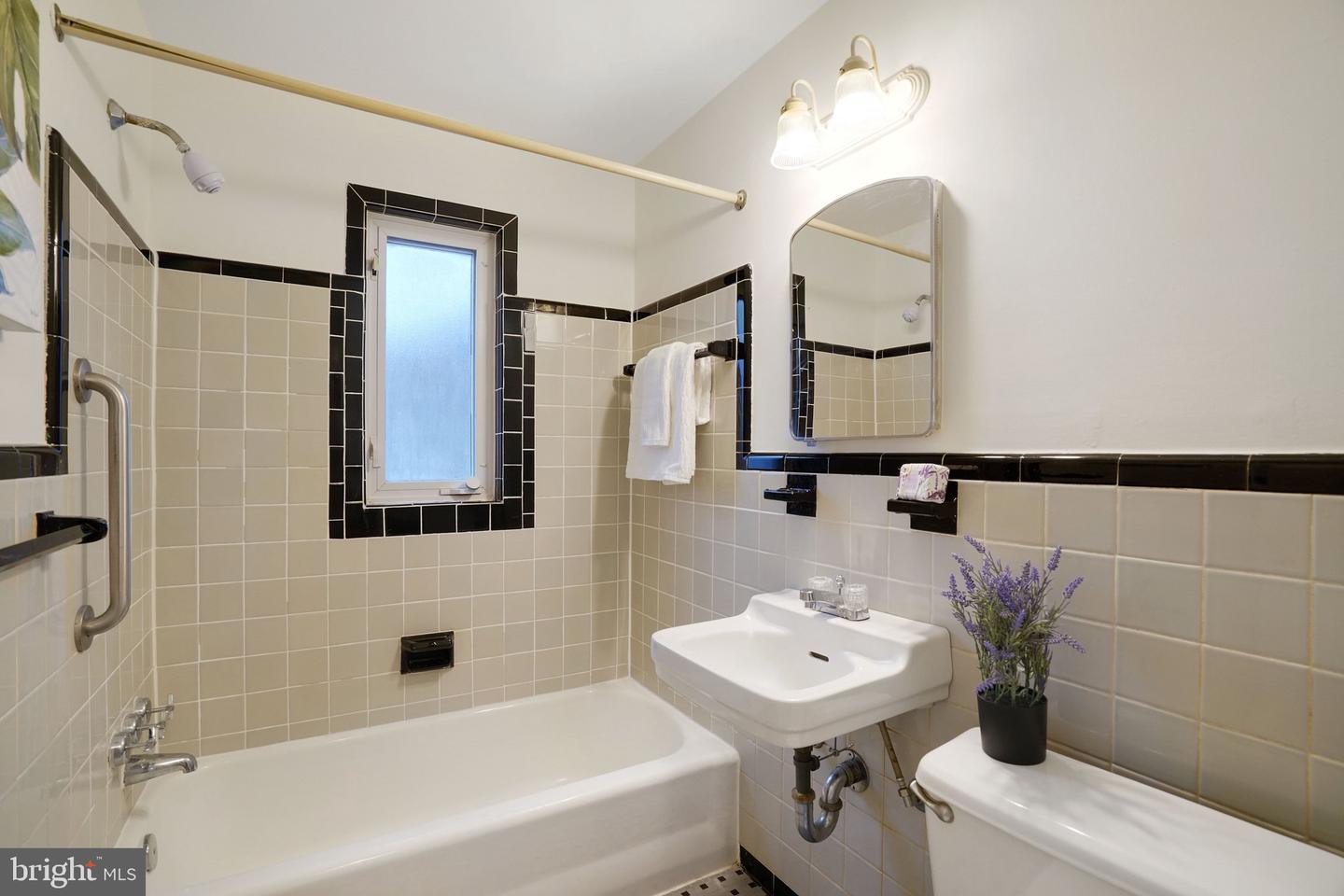 3 E ALEXANDRIA AVE, ALEXANDRIA, Virginia 22301, 3 Bedrooms Bedrooms, ,1 BathroomBathrooms,Residential,For sale,3 E ALEXANDRIA AVE,VAAX2053992 MLS # VAAX2053992 3 E ALEXANDRIA AVE, ALEXANDRIA, Virginia 22301, 3 Bedrooms Bedrooms, ,1 BathroomBathrooms,Residential,For sale,3 E ALEXANDRIA AVE,VAAX2053992 MLS # VAAX2053992