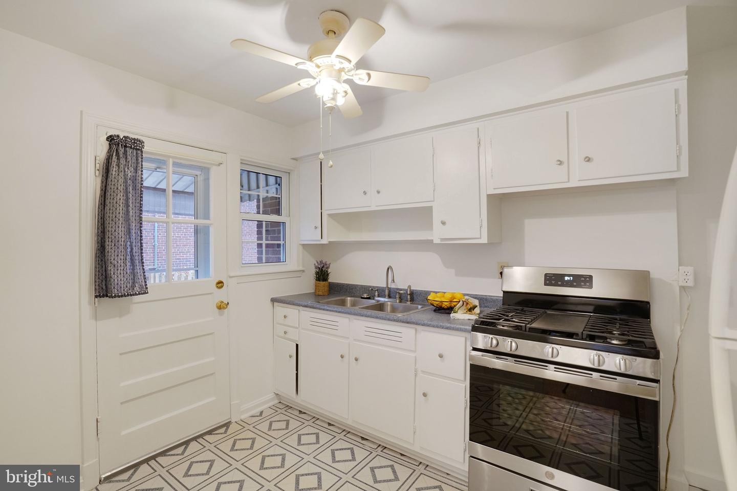 3 E ALEXANDRIA AVE, ALEXANDRIA, Virginia 22301, 3 Bedrooms Bedrooms, ,1 BathroomBathrooms,Residential,For sale,3 E ALEXANDRIA AVE,VAAX2053992 MLS # VAAX2053992 3 E ALEXANDRIA AVE, ALEXANDRIA, Virginia 22301, 3 Bedrooms Bedrooms, ,1 BathroomBathrooms,Residential,For sale,3 E ALEXANDRIA AVE,VAAX2053992 MLS # VAAX2053992