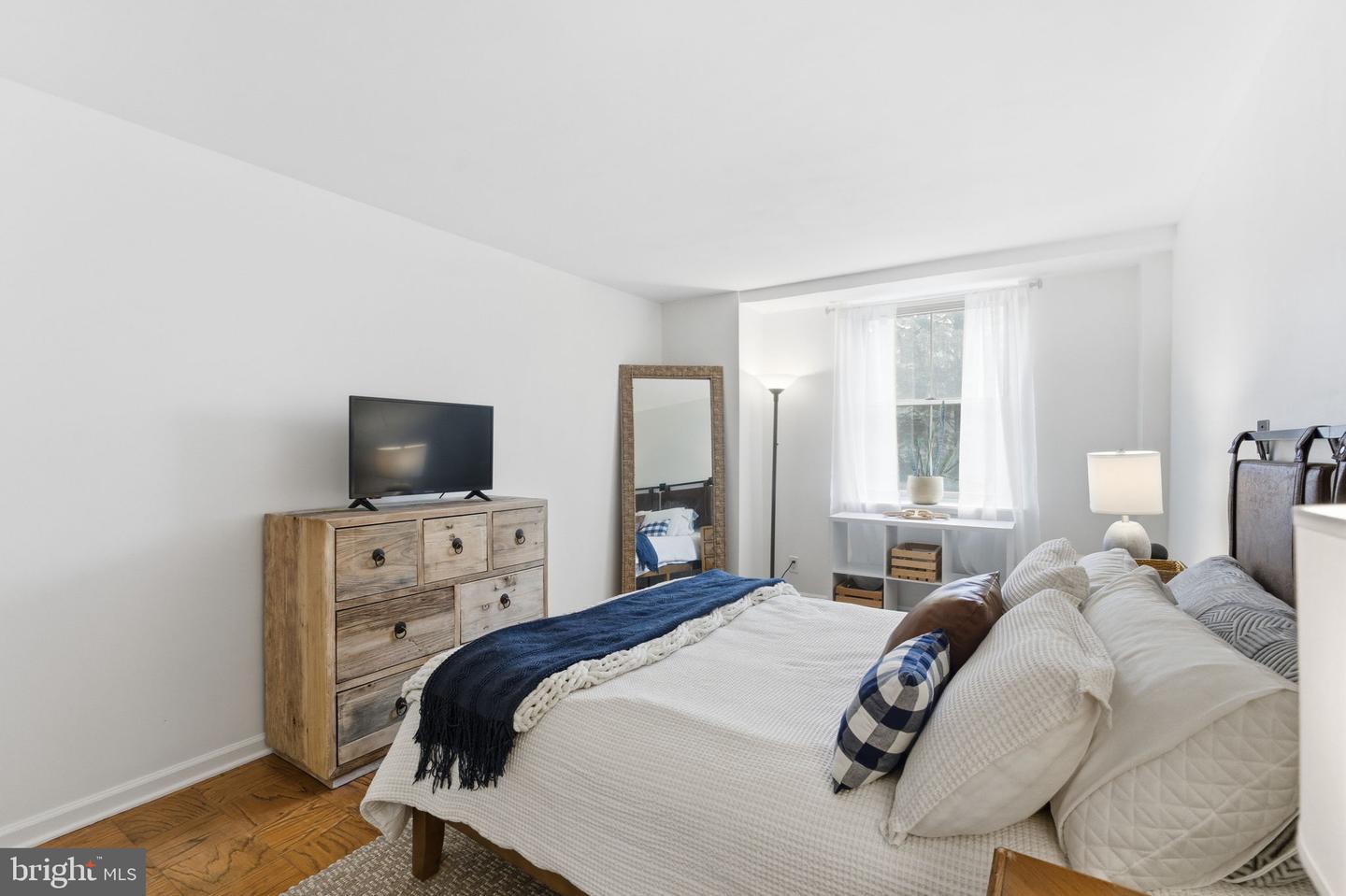 2030 N ADAMS ST #911, ARLINGTON, Virginia 22201, 1 Bedroom Bedrooms, ,1 BathroomBathrooms,Residential,For sale,2030 N ADAMS ST #911,VAAR2068834 MLS # VAAR2068834