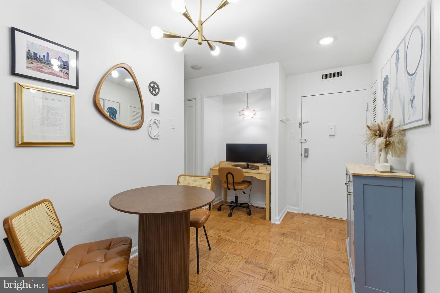 2030 N ADAMS ST #911, ARLINGTON, Virginia 22201, 1 Bedroom Bedrooms, ,1 BathroomBathrooms,Residential,For sale,2030 N ADAMS ST #911,VAAR2068834 MLS # VAAR2068834