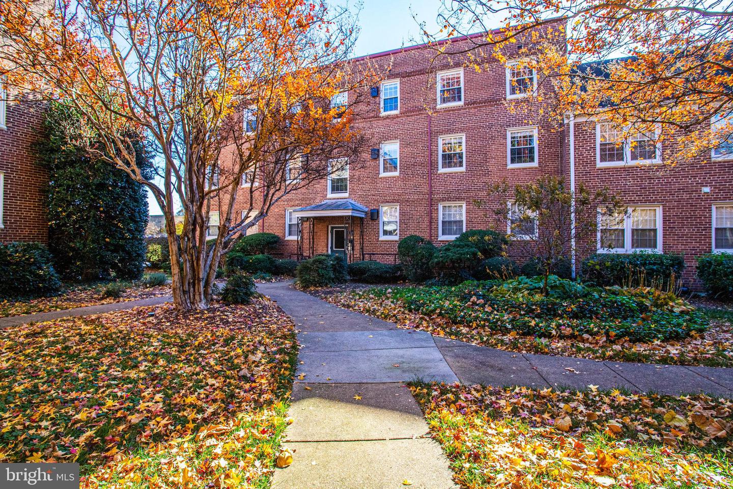726 S FAYETTE ST #21, ALEXANDRIA, Virginia 22314, 2 Bedrooms Bedrooms, ,1 BathroomBathrooms,Residential,For sale,726 S FAYETTE ST #21,VAAX2054074 MLS # VAAX2054074