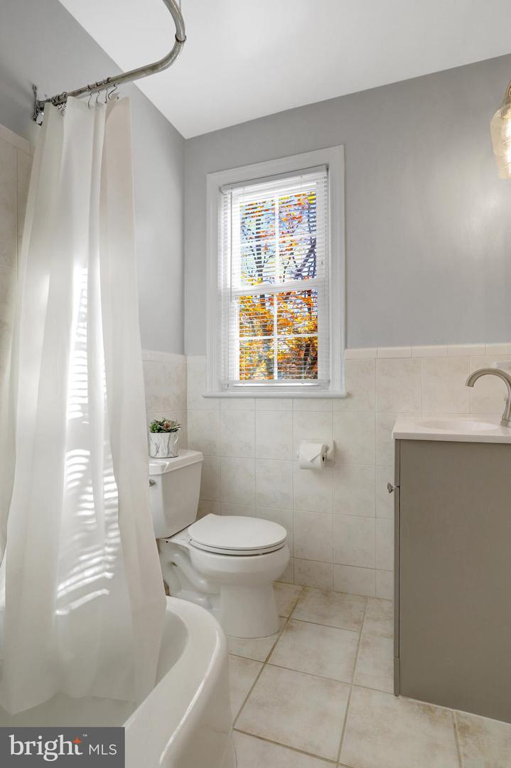 726 S FAYETTE ST #21, ALEXANDRIA, Virginia 22314, 2 Bedrooms Bedrooms, ,1 BathroomBathrooms,Residential,For sale,726 S FAYETTE ST #21,VAAX2054074 MLS # VAAX2054074