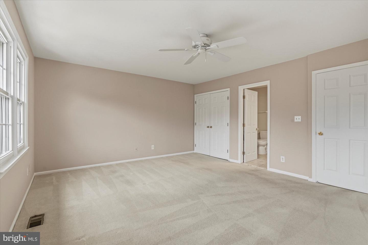 8237 CLIFTON FARM CT, ALEXANDRIA, Virginia 22306, 3 Bedrooms Bedrooms, ,3 BathroomsBathrooms,Residential,For sale,8237 CLIFTON FARM CT,VAFX2290700 MLS # VAFX2290700 8237 CLIFTON FARM CT, ALEXANDRIA, Virginia 22306, 3 Bedrooms Bedrooms, ,3 BathroomsBathrooms,Residential,For sale,8237 CLIFTON FARM CT,VAFX2290700 MLS # VAFX2290700