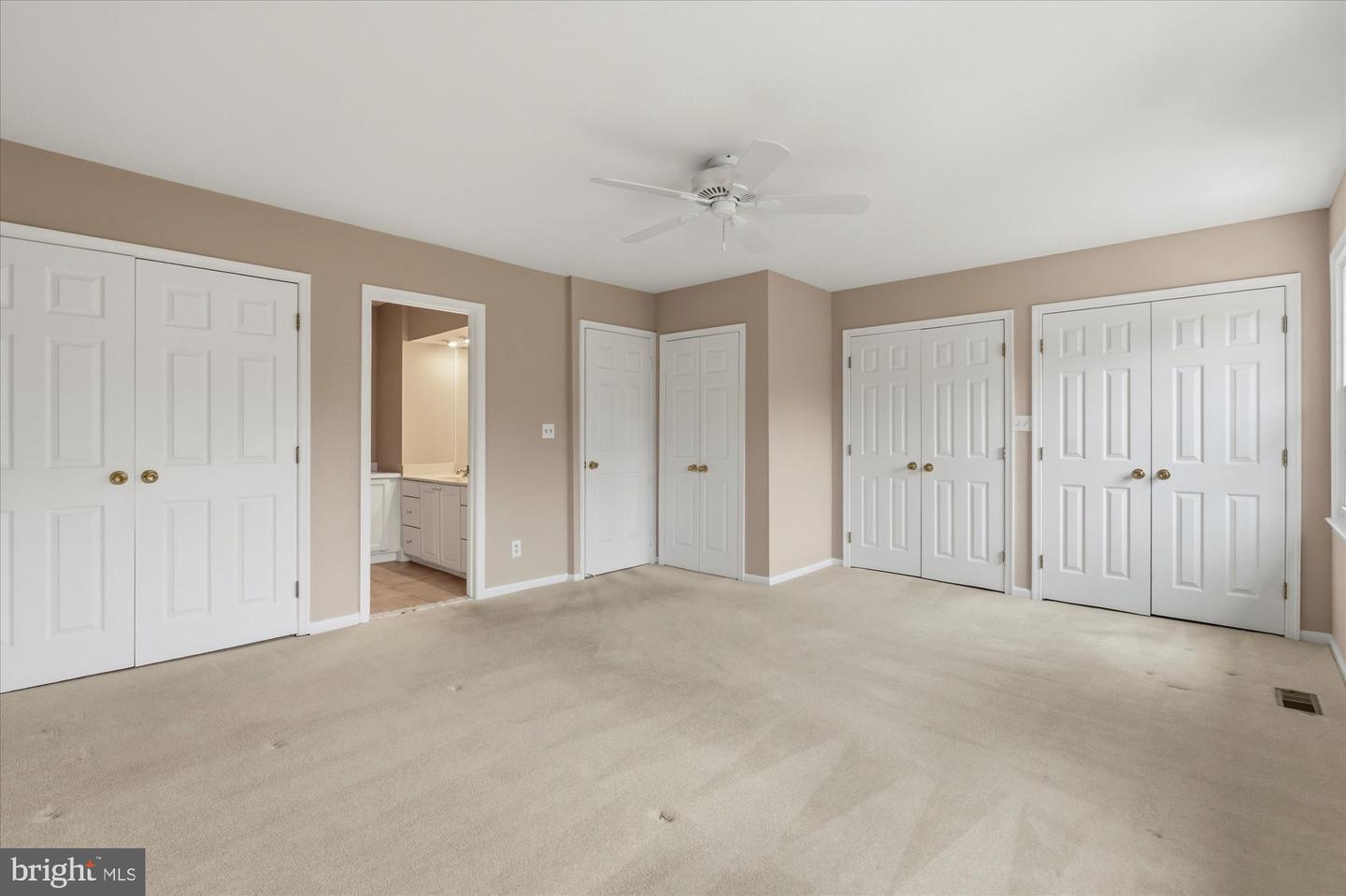 8237 CLIFTON FARM CT, ALEXANDRIA, Virginia 22306, 3 Bedrooms Bedrooms, ,3 BathroomsBathrooms,Residential,For sale,8237 CLIFTON FARM CT,VAFX2290700 MLS # VAFX2290700 8237 CLIFTON FARM CT, ALEXANDRIA, Virginia 22306, 3 Bedrooms Bedrooms, ,3 BathroomsBathrooms,Residential,For sale,8237 CLIFTON FARM CT,VAFX2290700 MLS # VAFX2290700