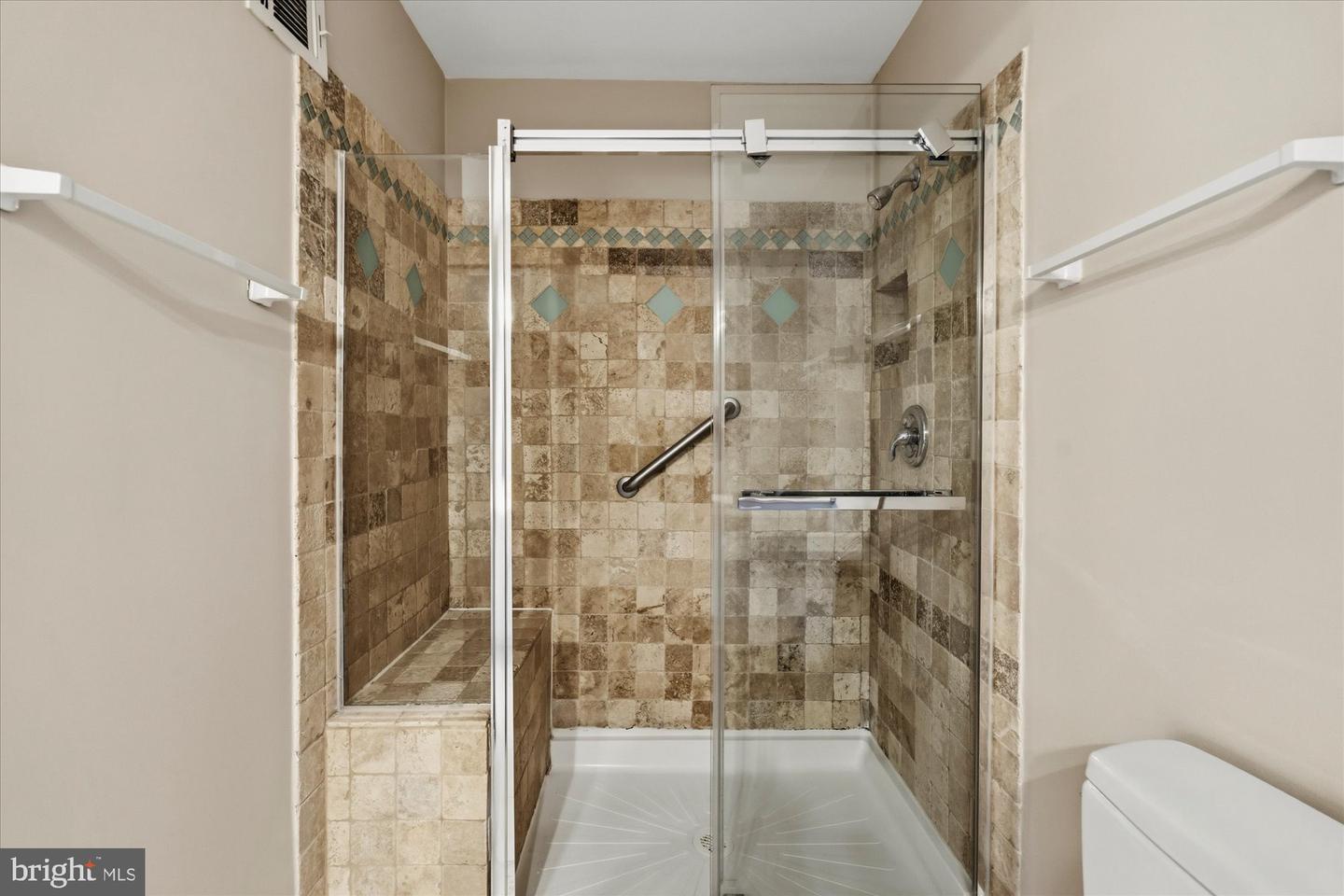 8237 CLIFTON FARM CT, ALEXANDRIA, Virginia 22306, 3 Bedrooms Bedrooms, ,3 BathroomsBathrooms,Residential,For sale,8237 CLIFTON FARM CT,VAFX2290700 MLS # VAFX2290700 8237 CLIFTON FARM CT, ALEXANDRIA, Virginia 22306, 3 Bedrooms Bedrooms, ,3 BathroomsBathrooms,Residential,For sale,8237 CLIFTON FARM CT,VAFX2290700 MLS # VAFX2290700