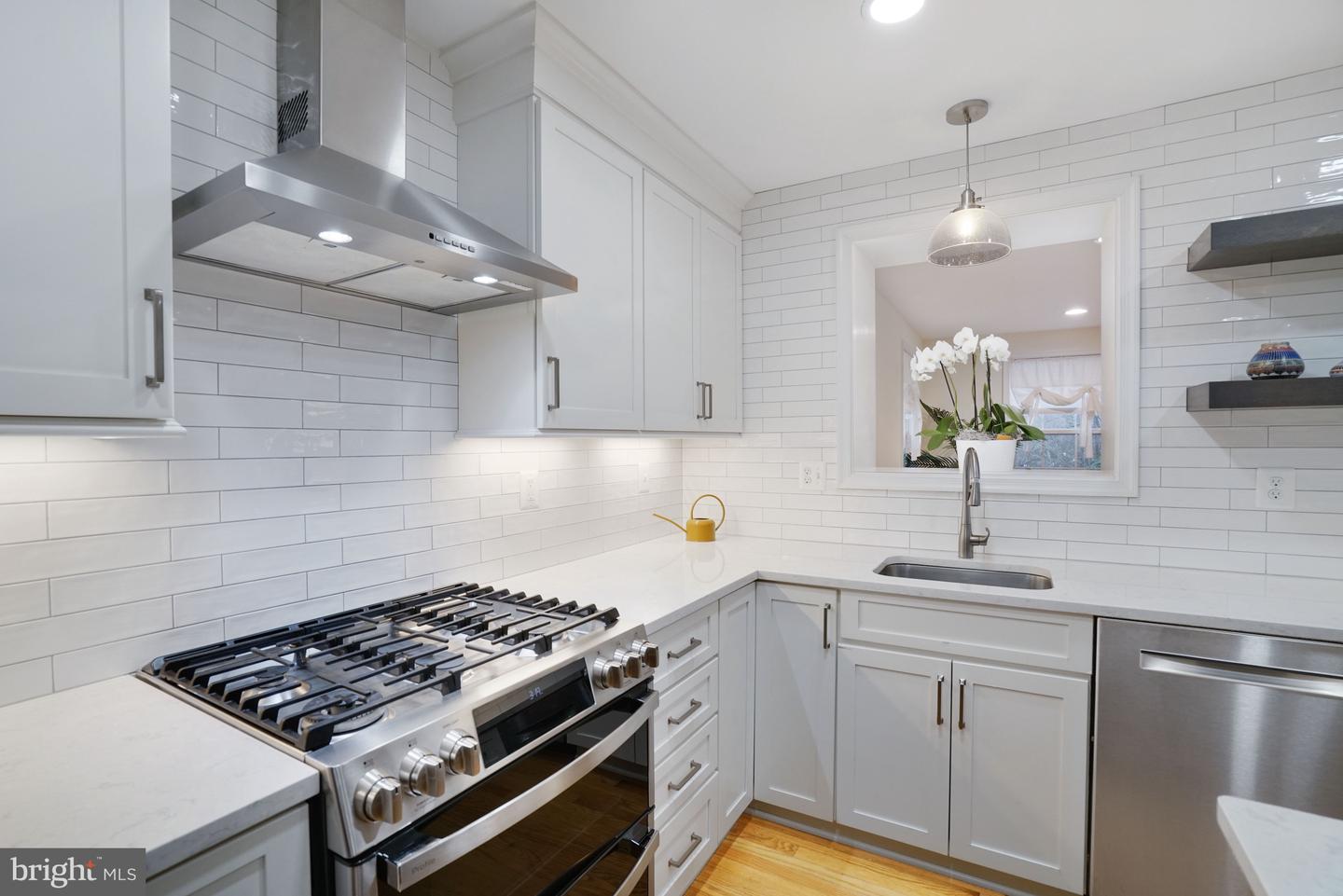 8921 BRAEBURN DR, ANNANDALE, Virginia 22003, 5 Bedrooms Bedrooms, ,3 BathroomsBathrooms,Residential,For sale,8921 BRAEBURN DR,VAFX2290436 MLS # VAFX2290436