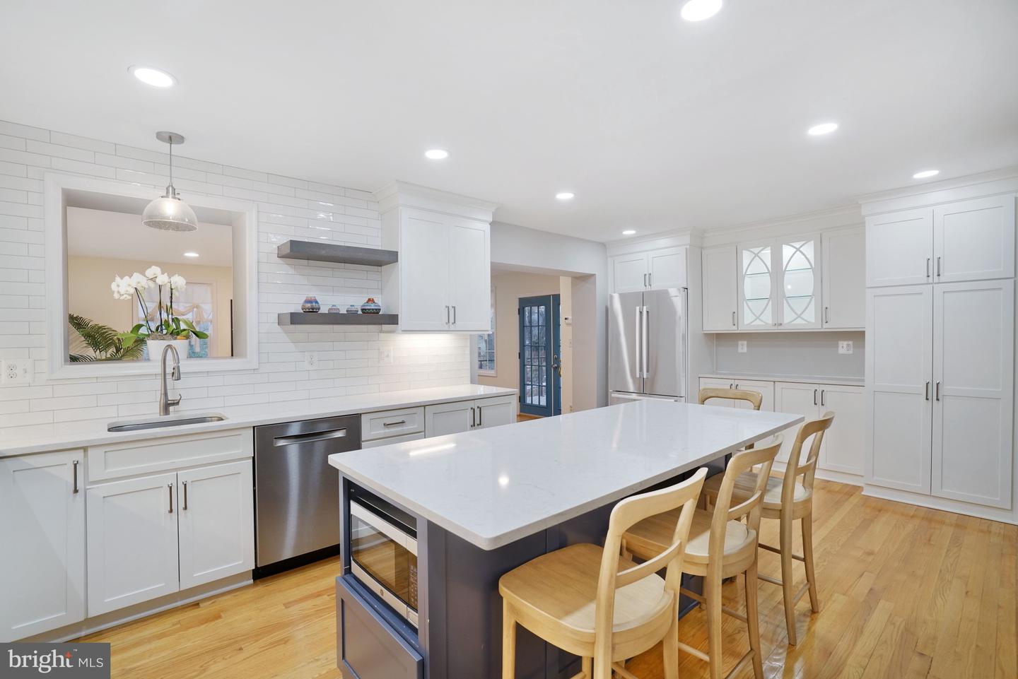 8921 BRAEBURN DR, ANNANDALE, Virginia 22003, 5 Bedrooms Bedrooms, ,3 BathroomsBathrooms,Residential,For sale,8921 BRAEBURN DR,VAFX2290436 MLS # VAFX2290436