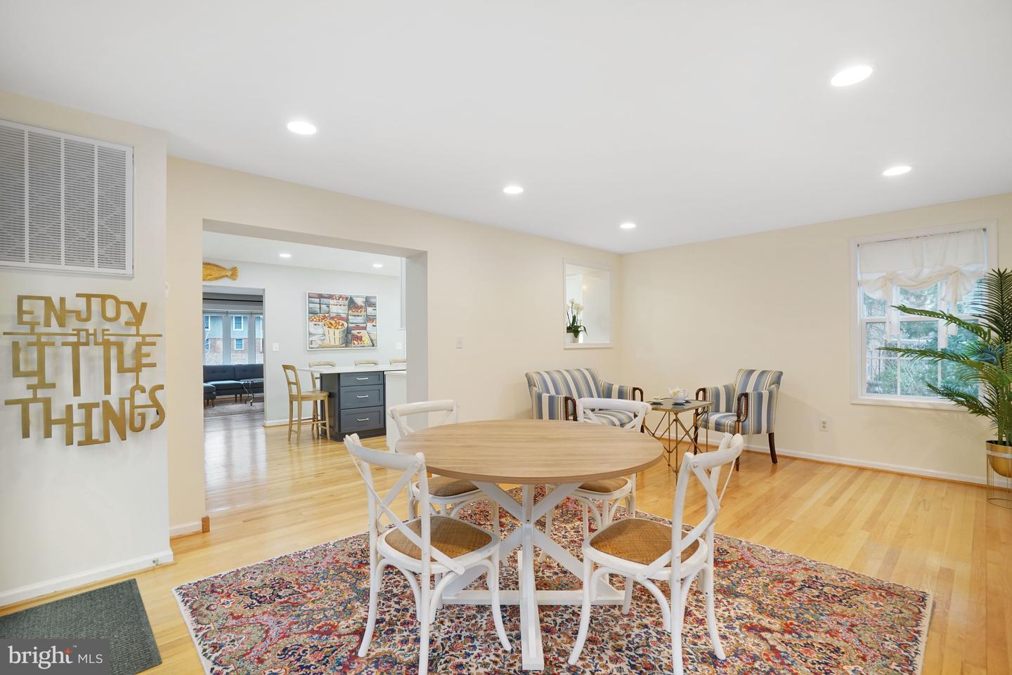 8921 BRAEBURN DR, ANNANDALE, Virginia 22003, 5 Bedrooms Bedrooms, ,3 BathroomsBathrooms,Residential,For sale,8921 BRAEBURN DR,VAFX2290436 MLS # VAFX2290436