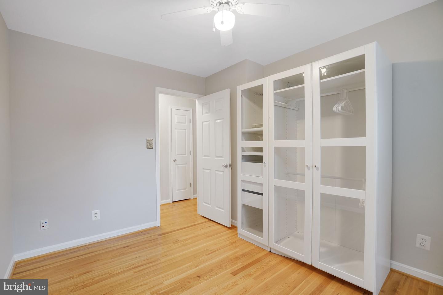 8921 BRAEBURN DR, ANNANDALE, Virginia 22003, 5 Bedrooms Bedrooms, ,3 BathroomsBathrooms,Residential,For sale,8921 BRAEBURN DR,VAFX2290436 MLS # VAFX2290436